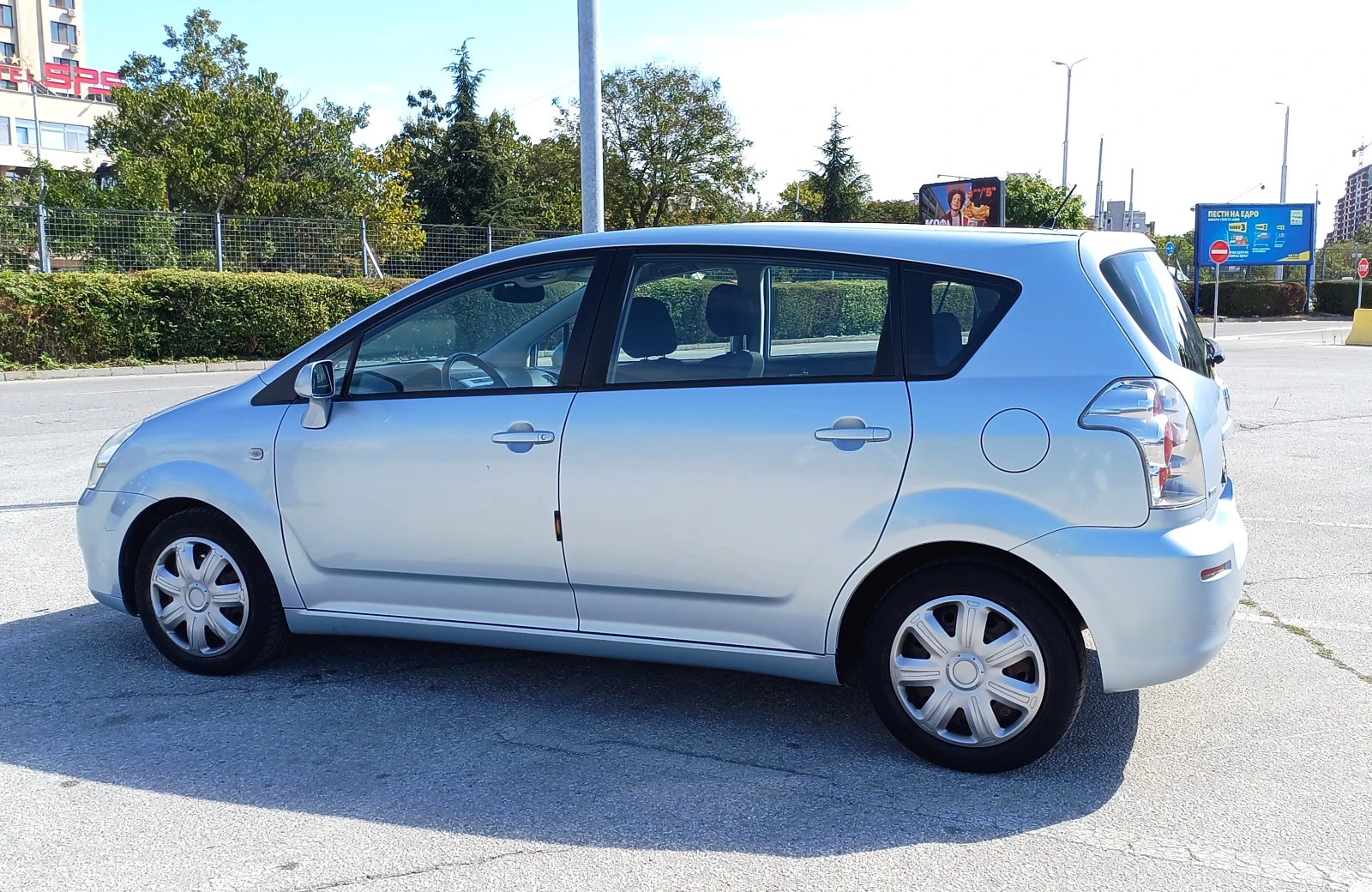 Toyota Corolla verso | Mobile.bg — изображение 2