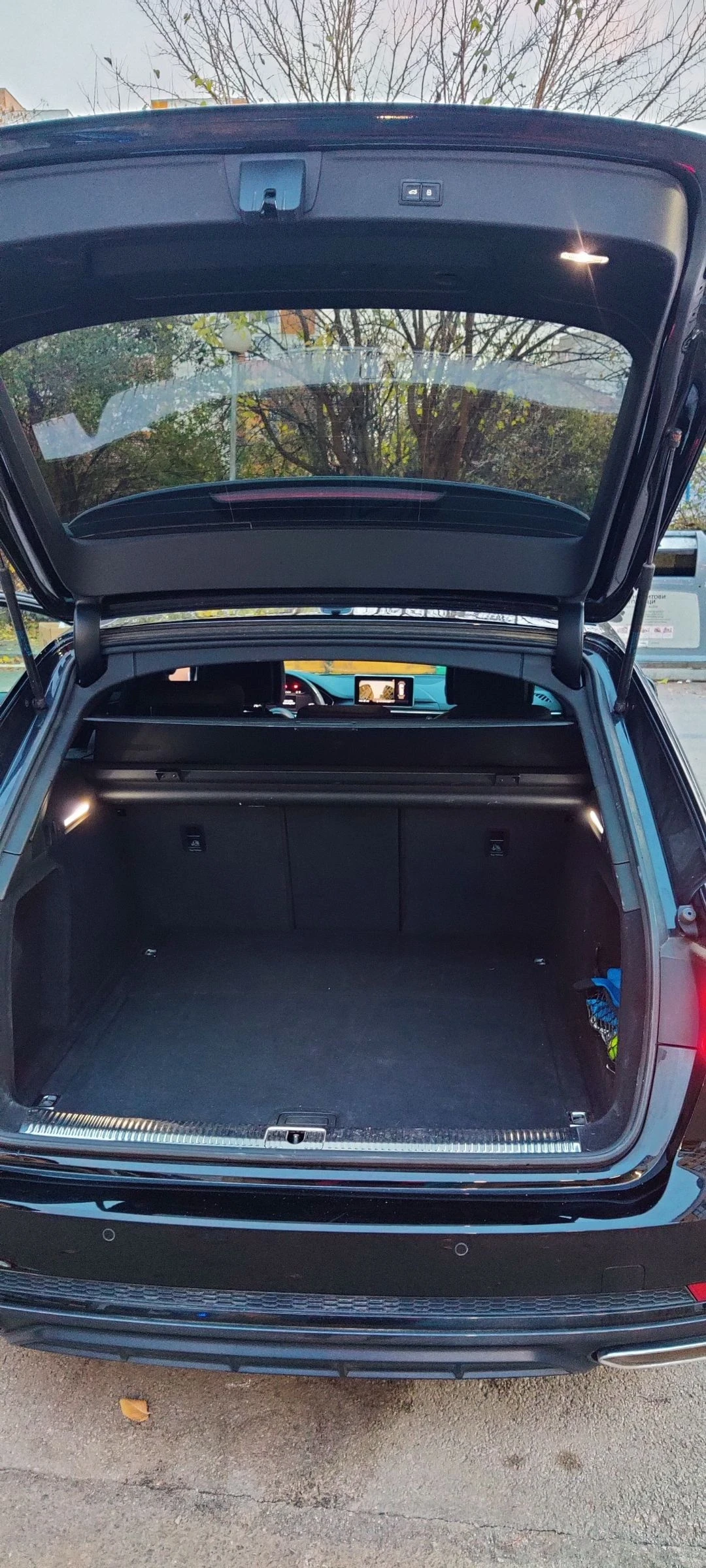 Audi A4 S-line, 4.0tdi, 190кс, Matrix, German black editio - изображение 8