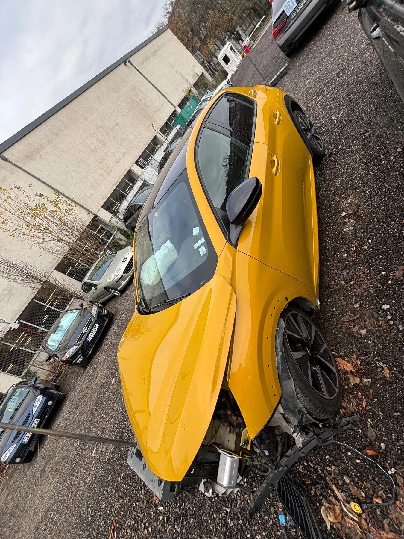 Peugeot 208 Gt-line - изображение 7