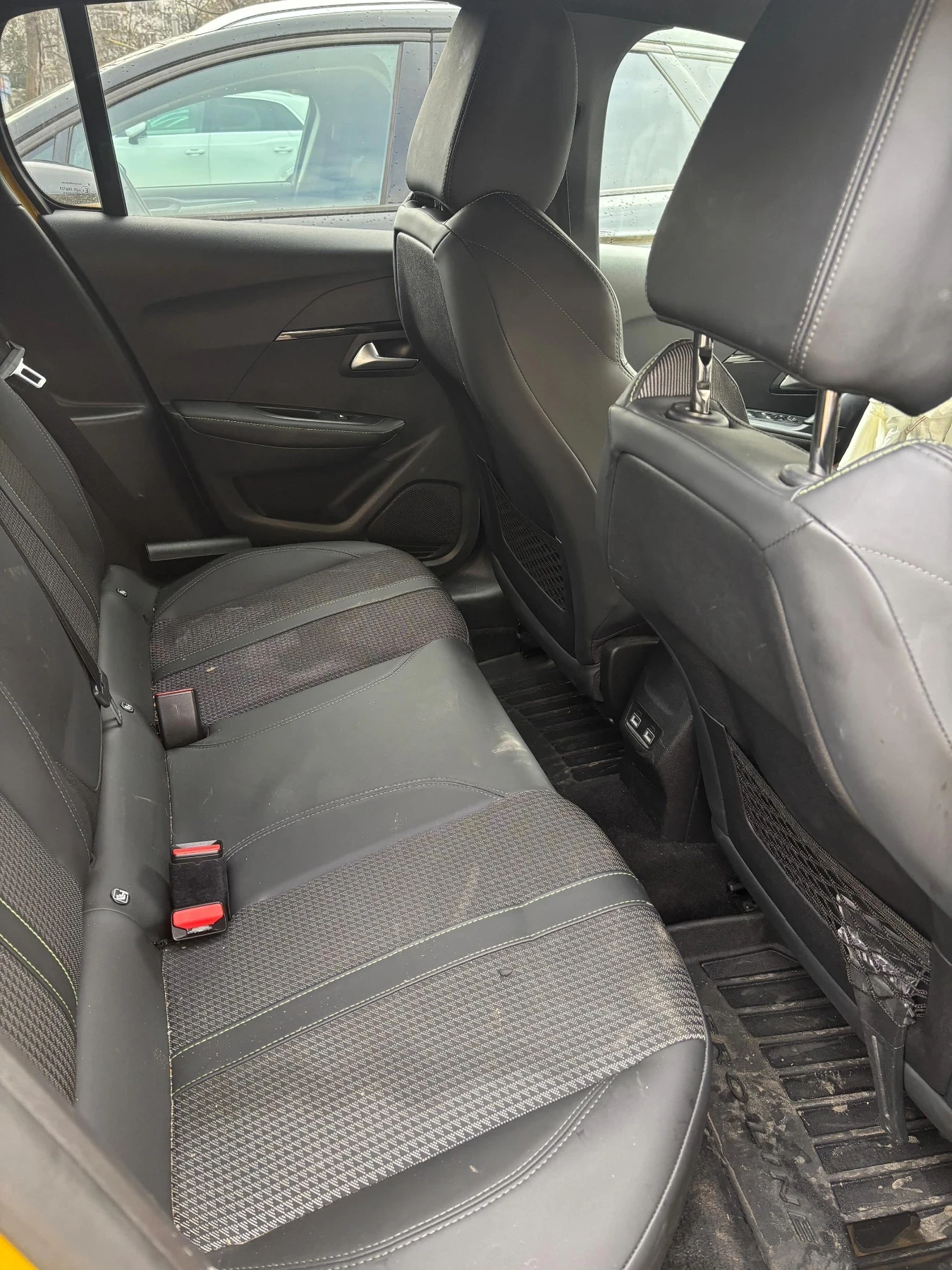 Peugeot 208 Gt-line - изображение 6