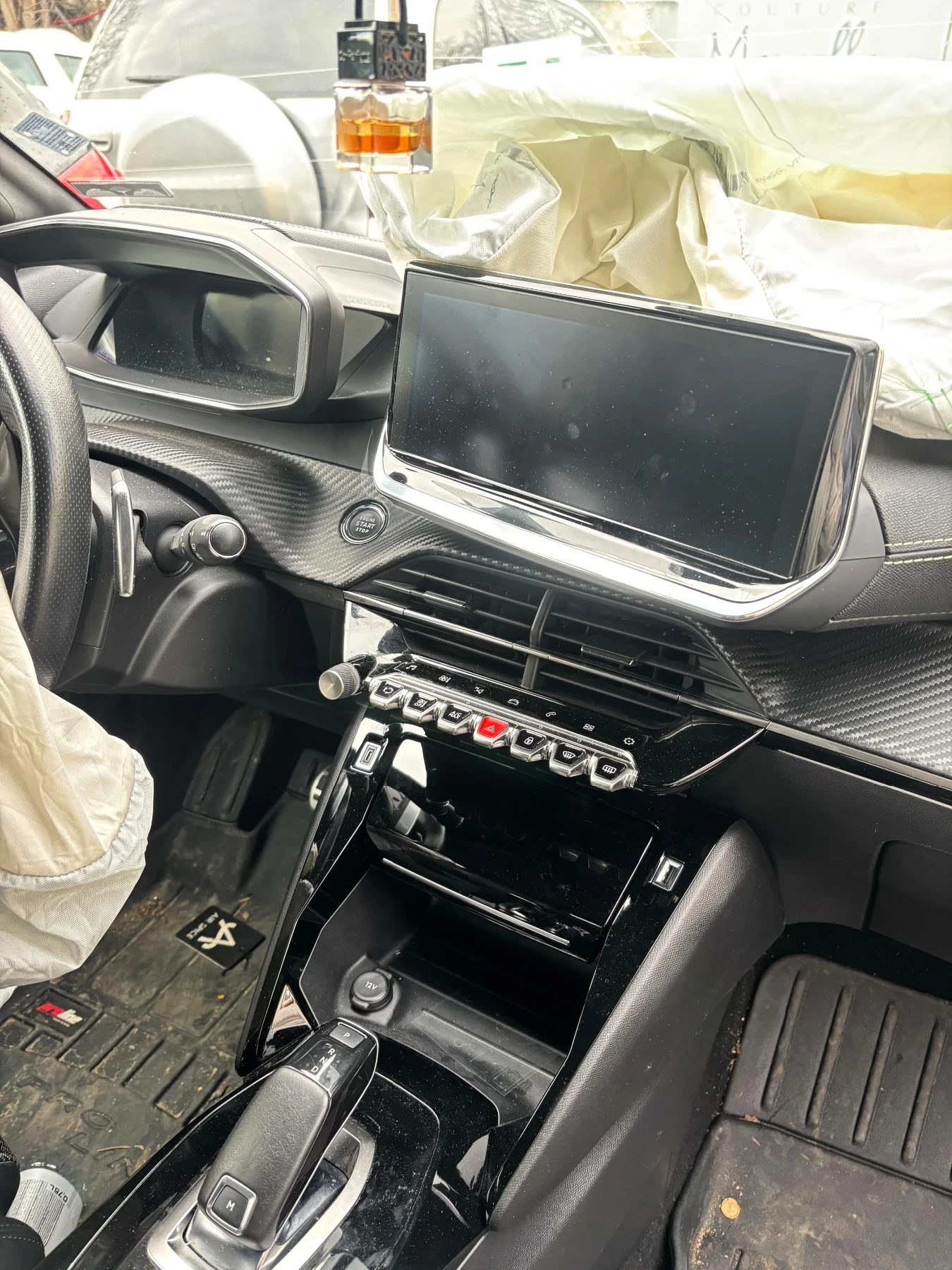 Peugeot 208 Gt-line - изображение 8