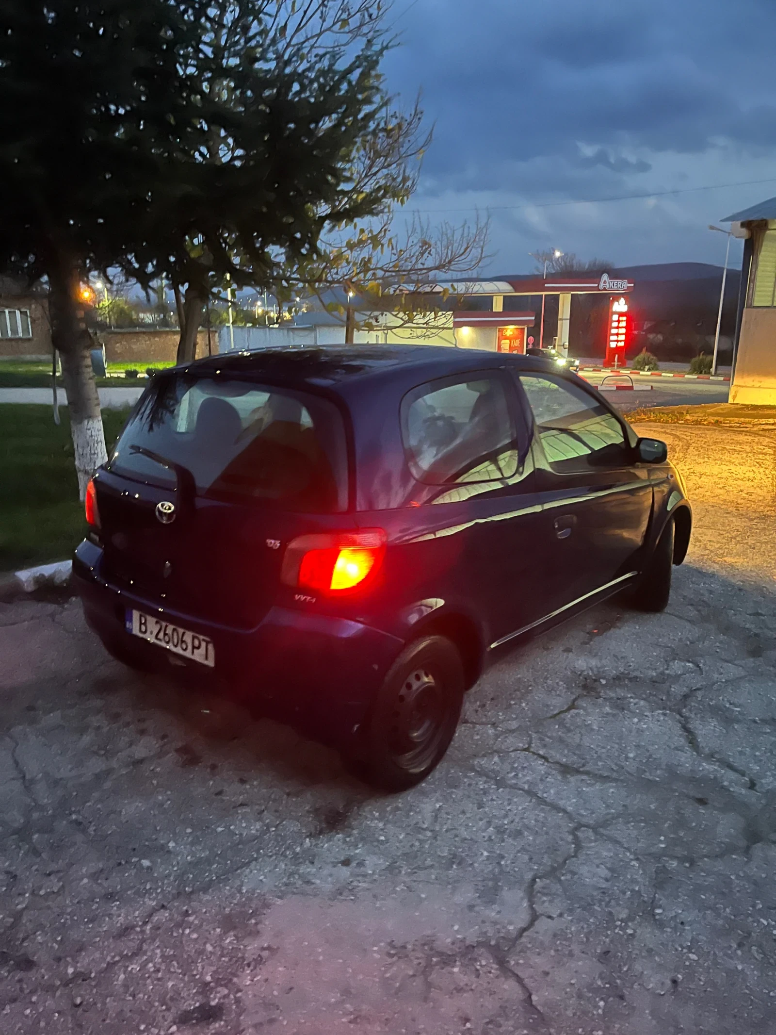 Toyota Yaris 1.0i ������ | Mobile.bg � ����������� 9