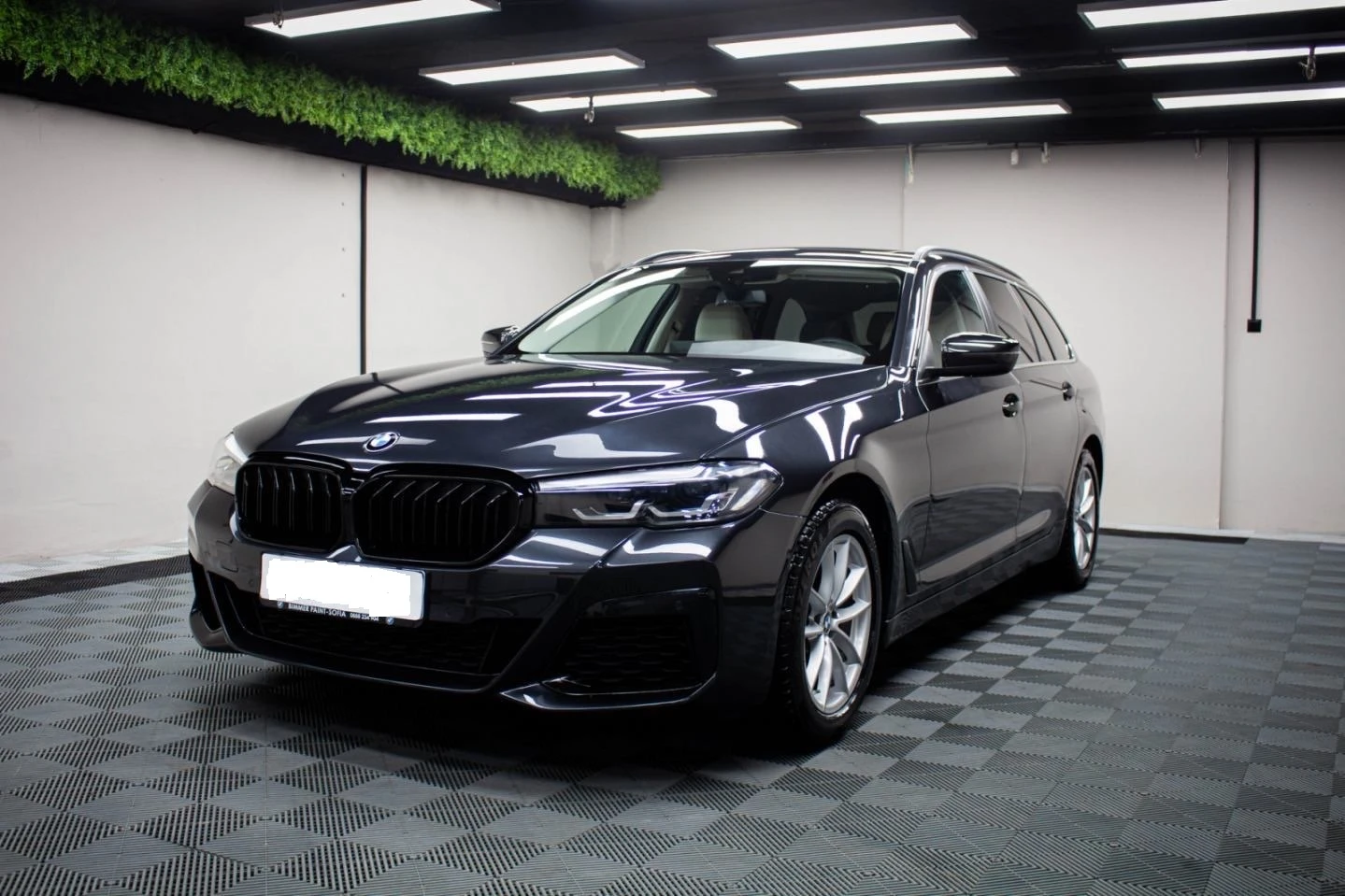 BMW 520 520D xDrive - Гаранционен
