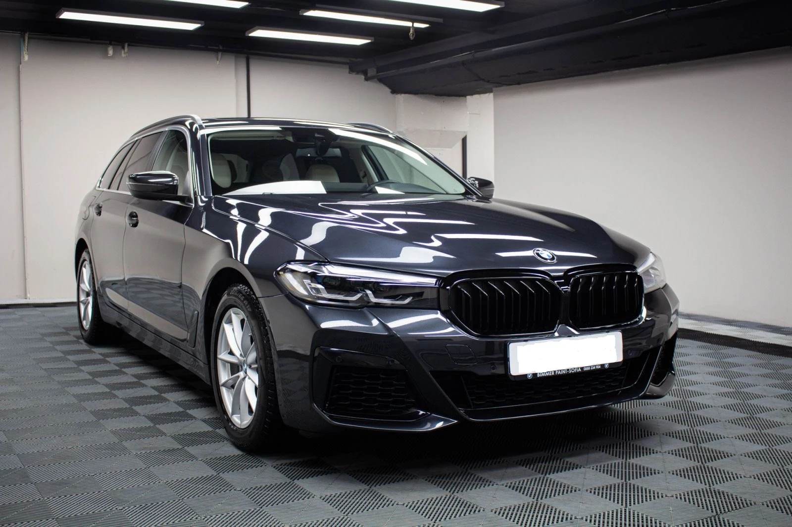 BMW 520 520D xDrive - Гаранционен, снимка 3 - Автомобили и джипове - 53744250