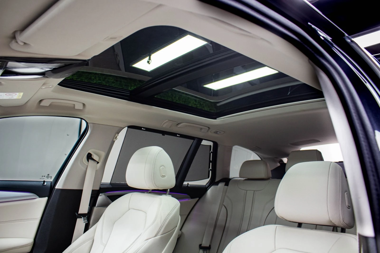 BMW 520 520D xDrive - Гаранционен, снимка 12 - Автомобили и джипове - 53744250