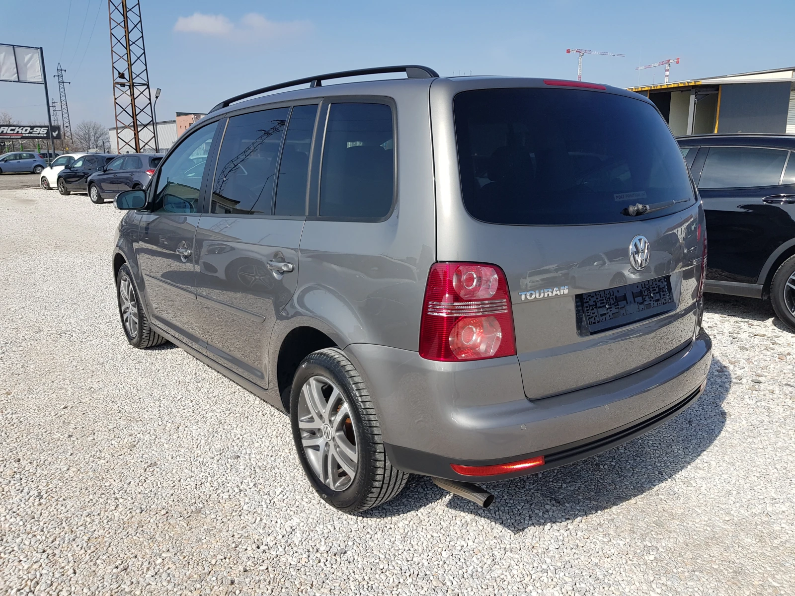 VW Touran FACELIFT 2.0i CNG 109 к.с. /11/2007г. , снимка 6 - Автомобили и джипове - 53825221