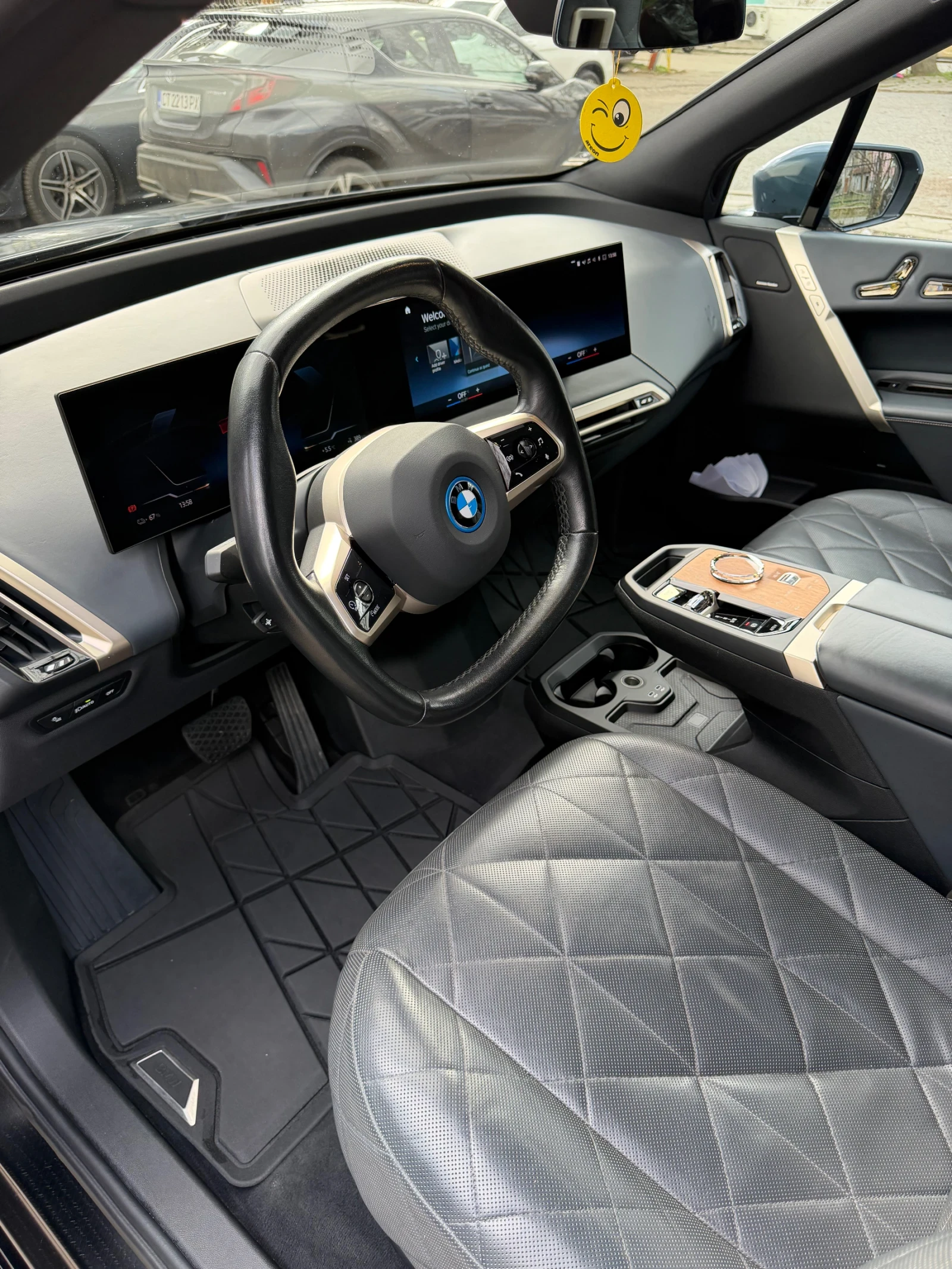 BMW iX IX50 , снимка 9 - Автомобили и джипове - 53844903