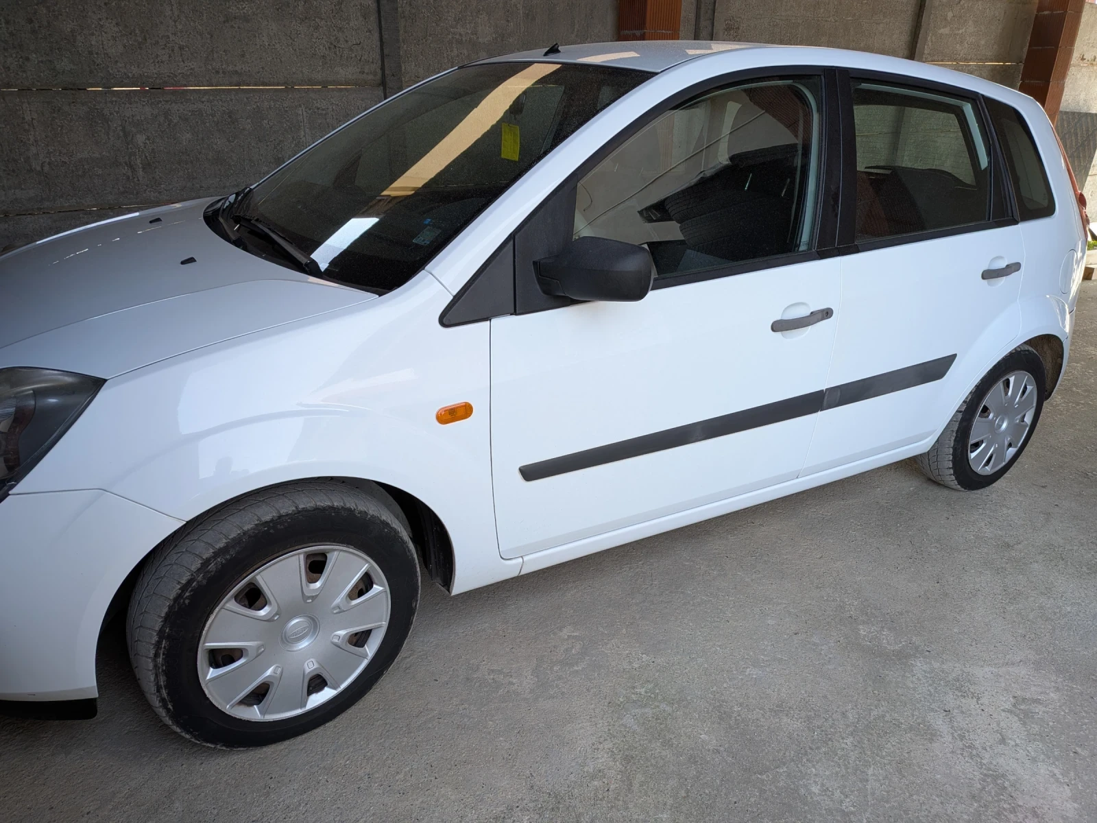 Ford Fiesta 1.4tdci, снимка 7 - Автомобили и джипове - 53880123