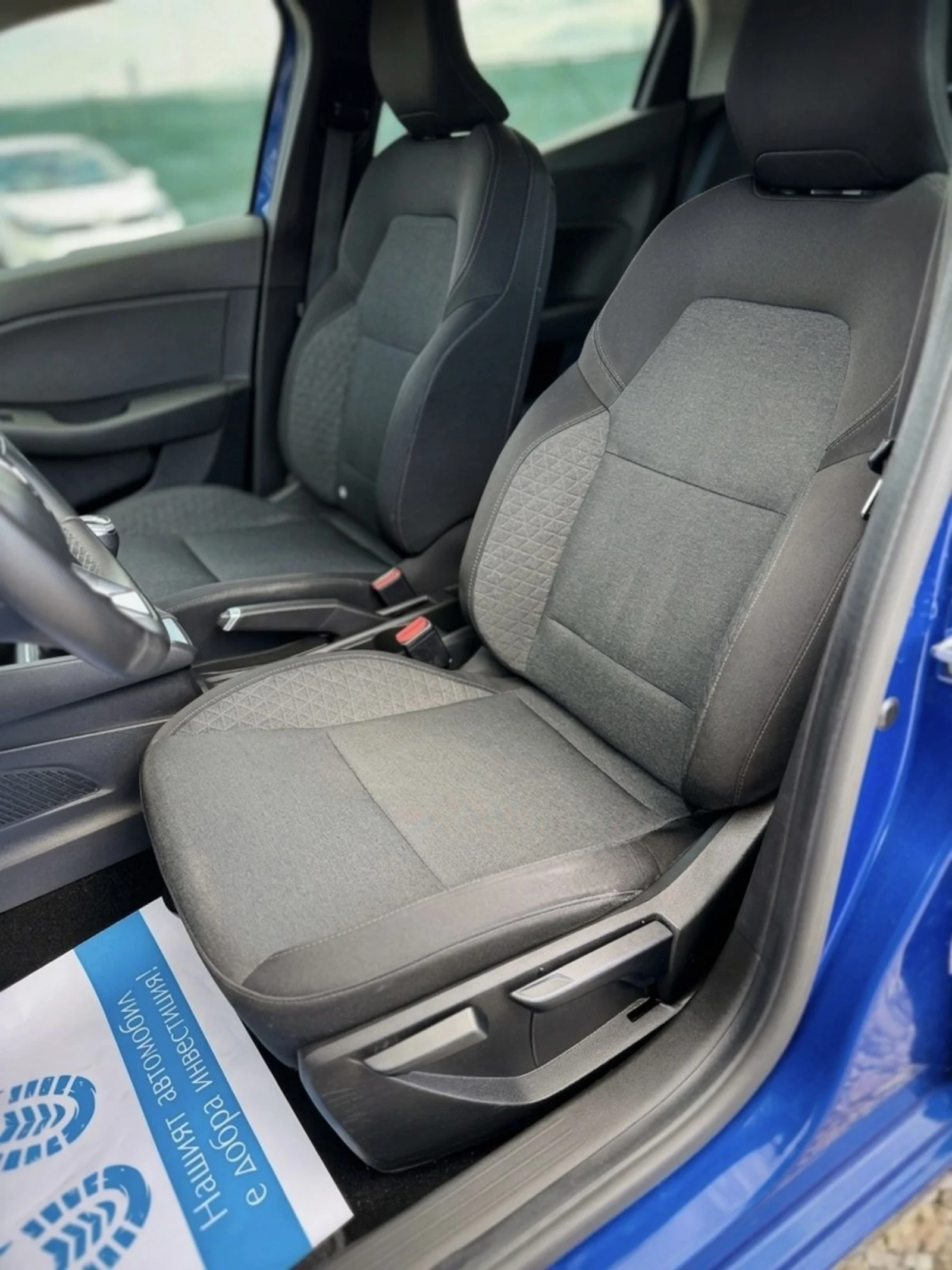 Renault Clio 1.5 BLUE HDI, снимка 11 - Автомобили и джипове - 54149591