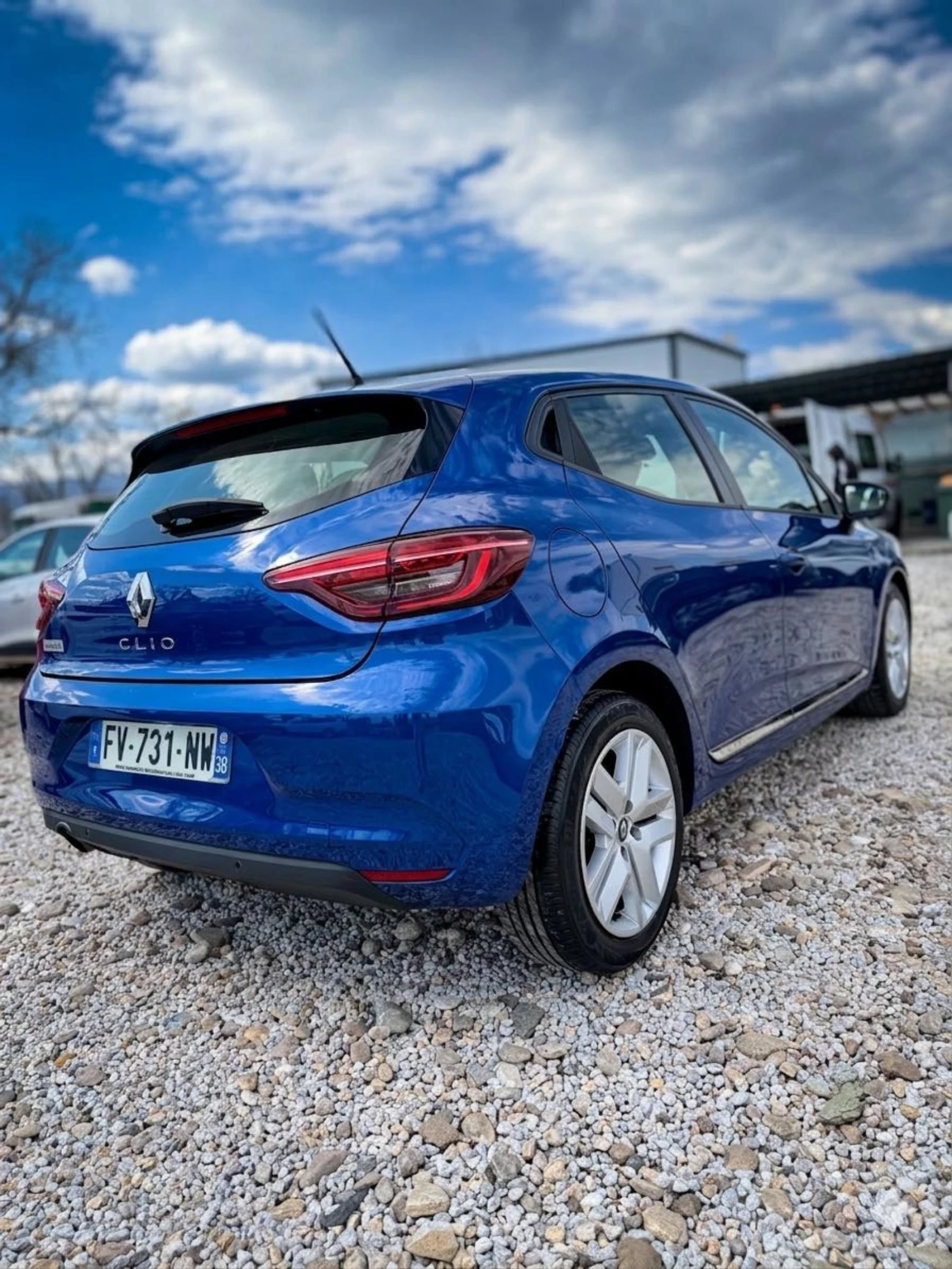 Renault Clio 1.5 BLUE HDI, снимка 6 - Автомобили и джипове - 54149591