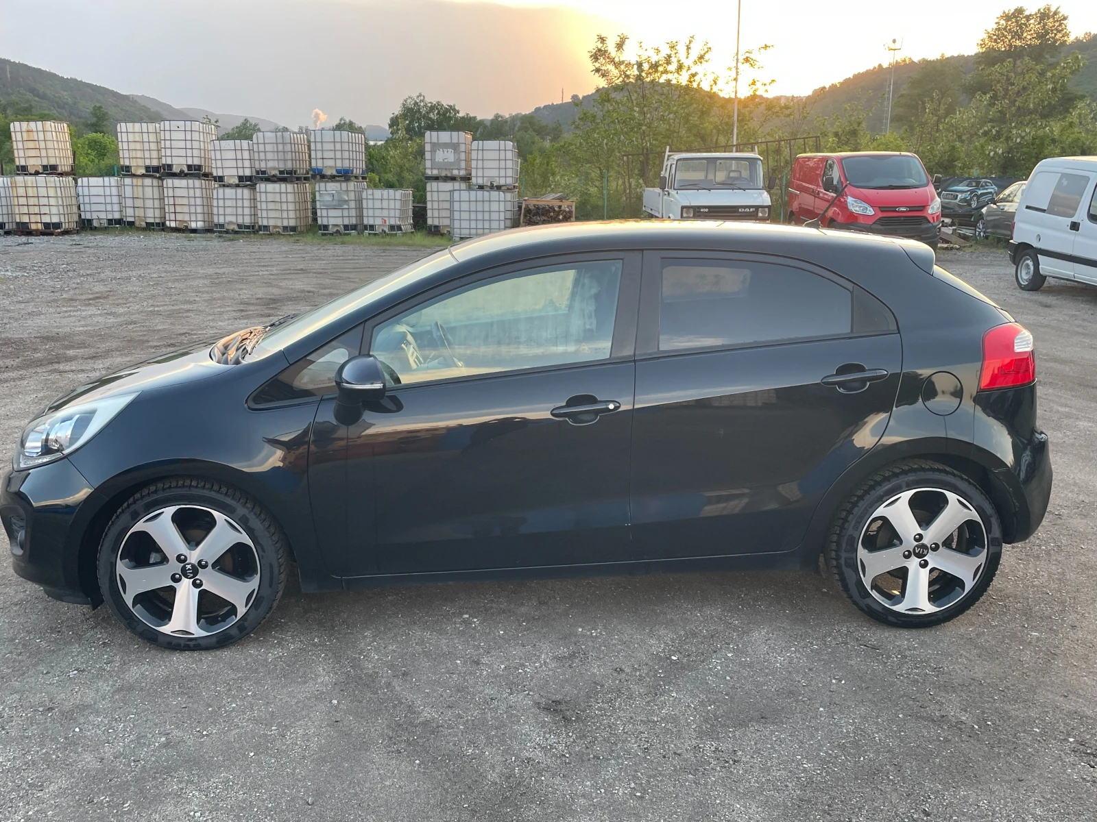Kia Rio ПЕРФЕКТЕН-ИТАЛИЯ-НОВ ВНОС, снимка 4 - Автомобили и джипове - 54568340
