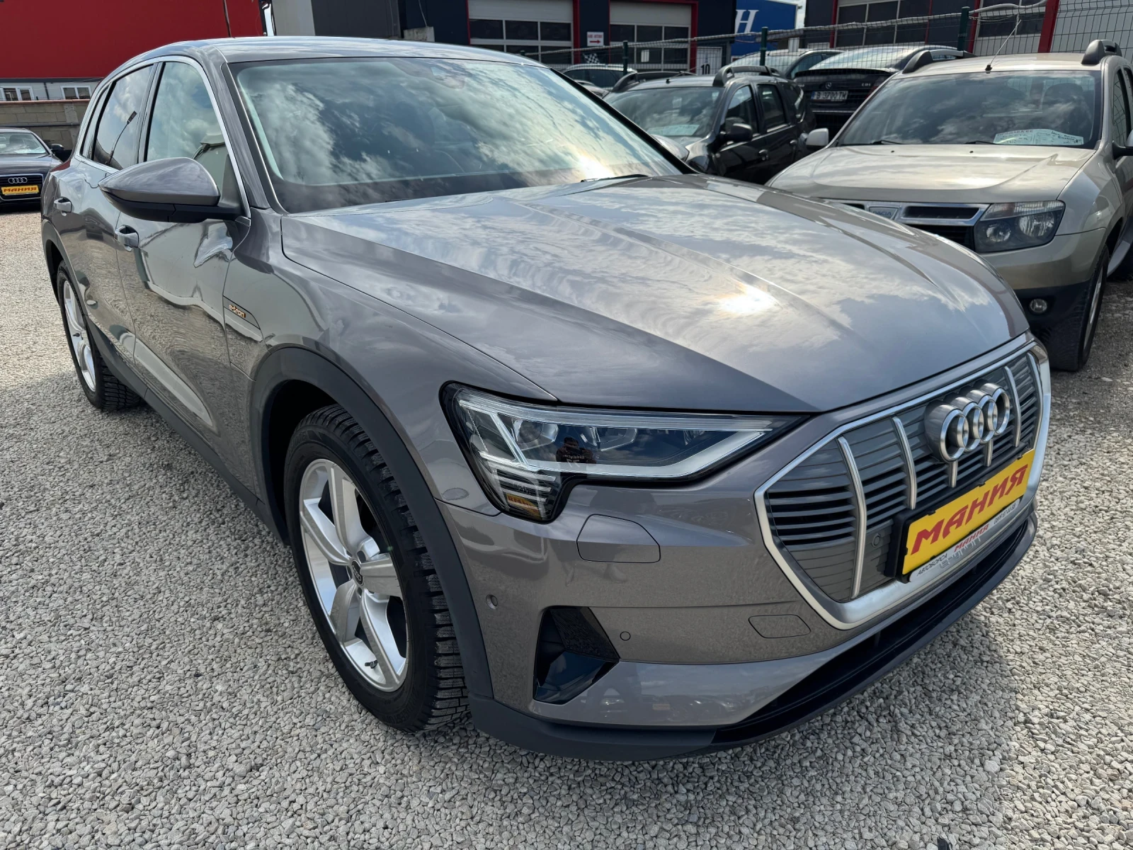 Audi E-Tron 50 S Quattro 45000km KAMERA , снимка 2 - Автомобили и джипове - 54621167