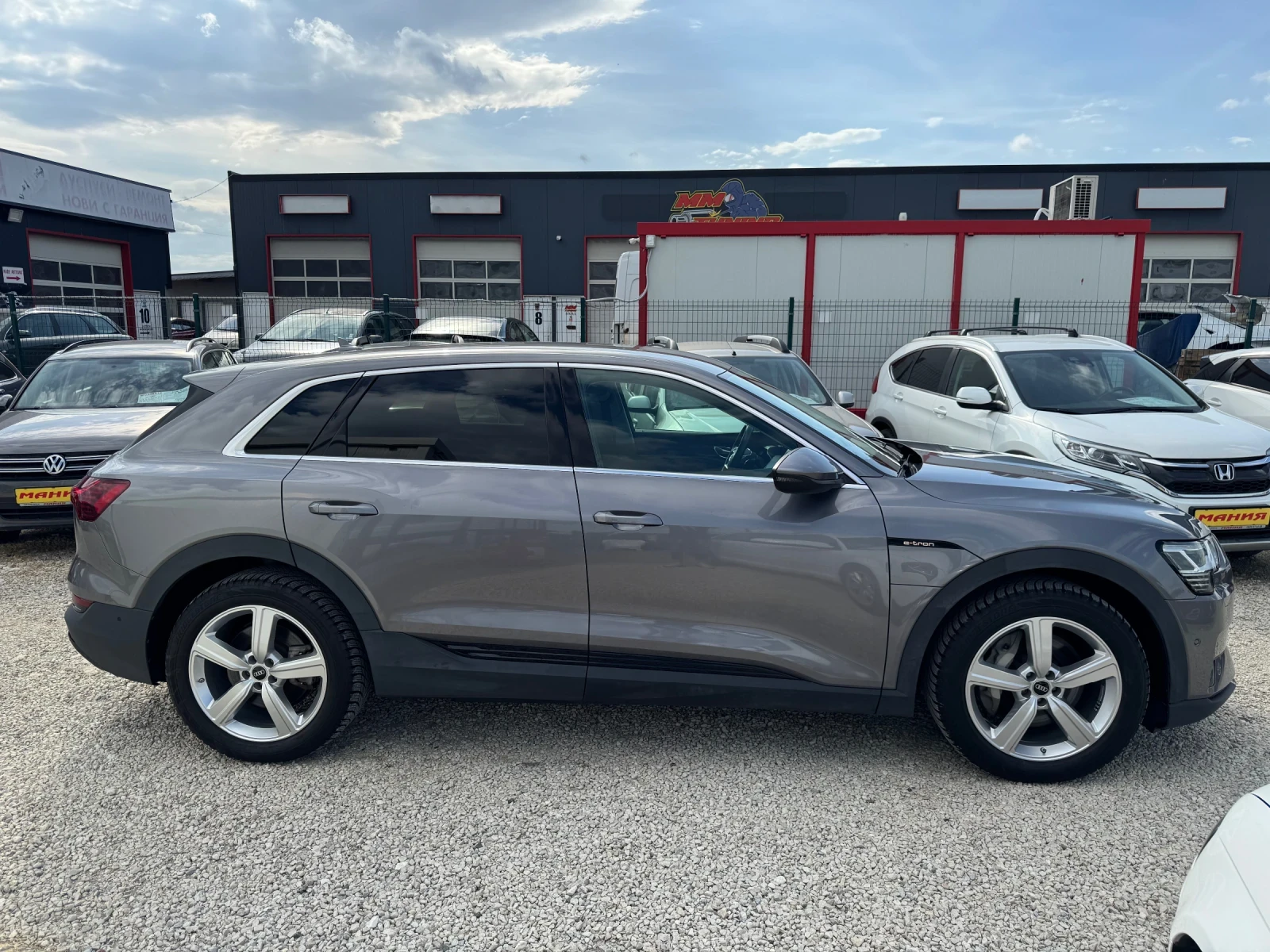 Audi E-Tron 50 S Quattro 45000km KAMERA , снимка 6 - Автомобили и джипове - 54621167