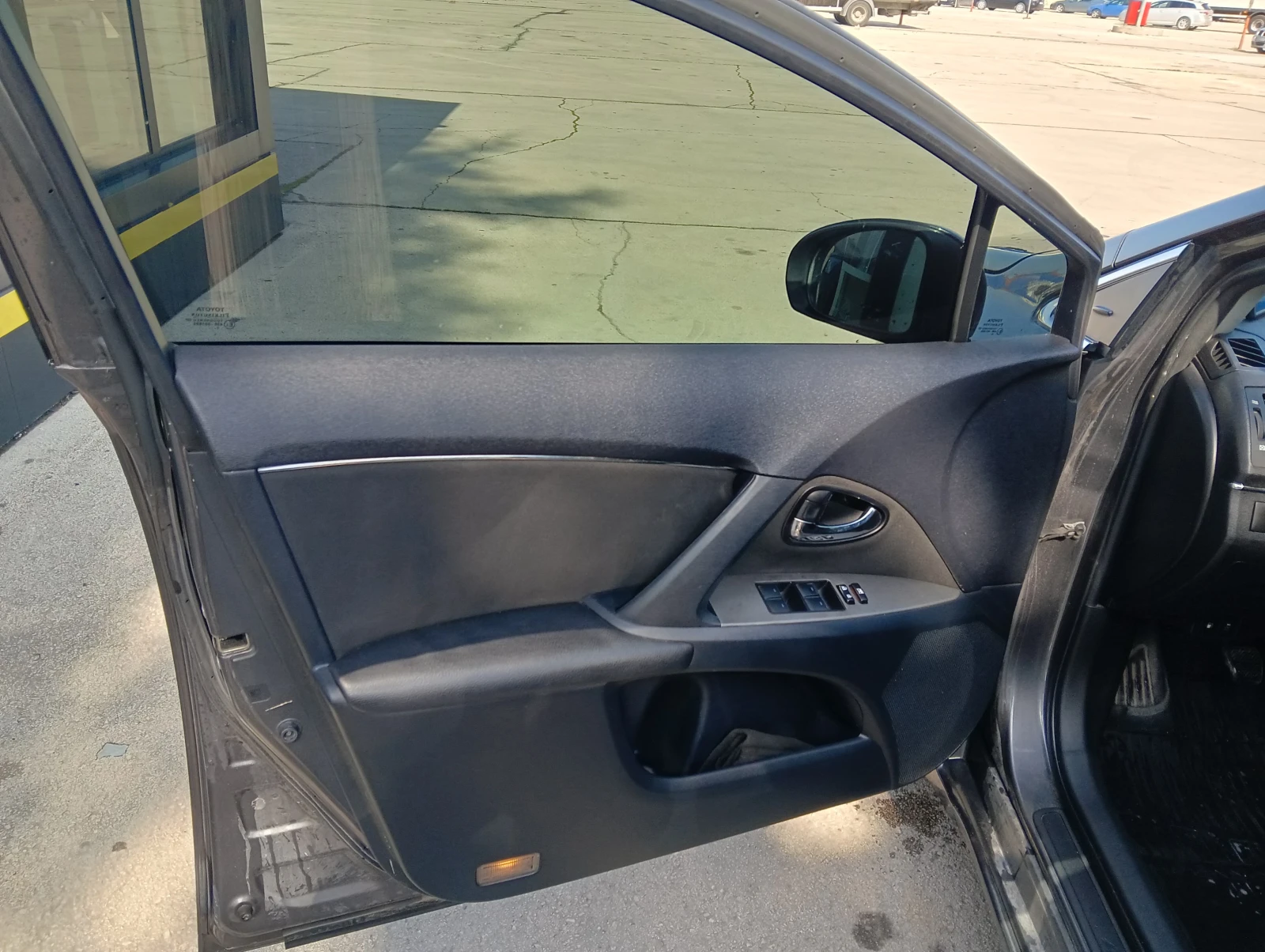 Toyota Avensis 2.0 D4D 126 �.� | Mobile.bg � ����������� 8