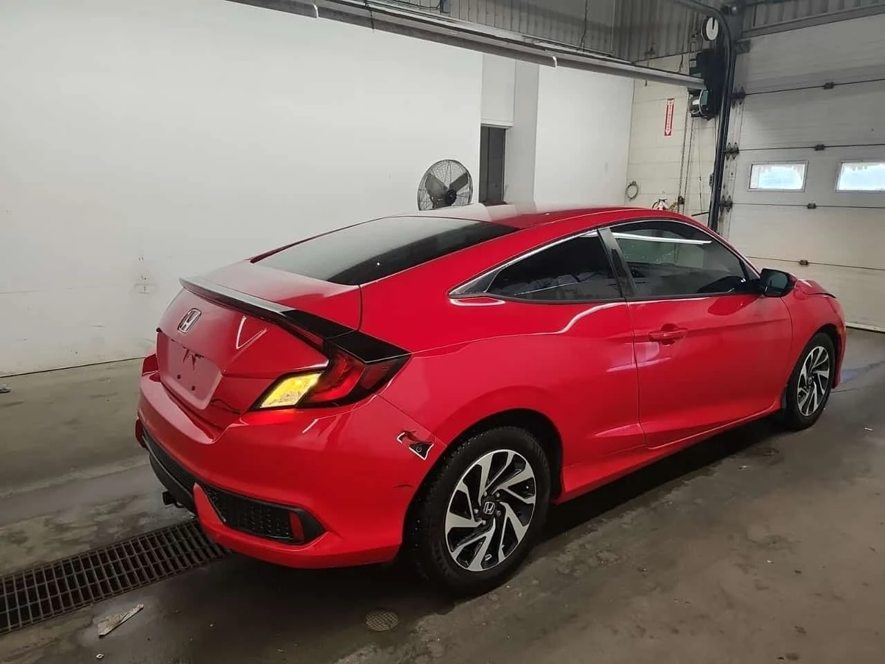 Honda Civic LX| ПОДГРЕВИ| CARFAX| АВТОФИНАНСИРАНЕ, снимка 4 - Автомобили и джипове - 54641969