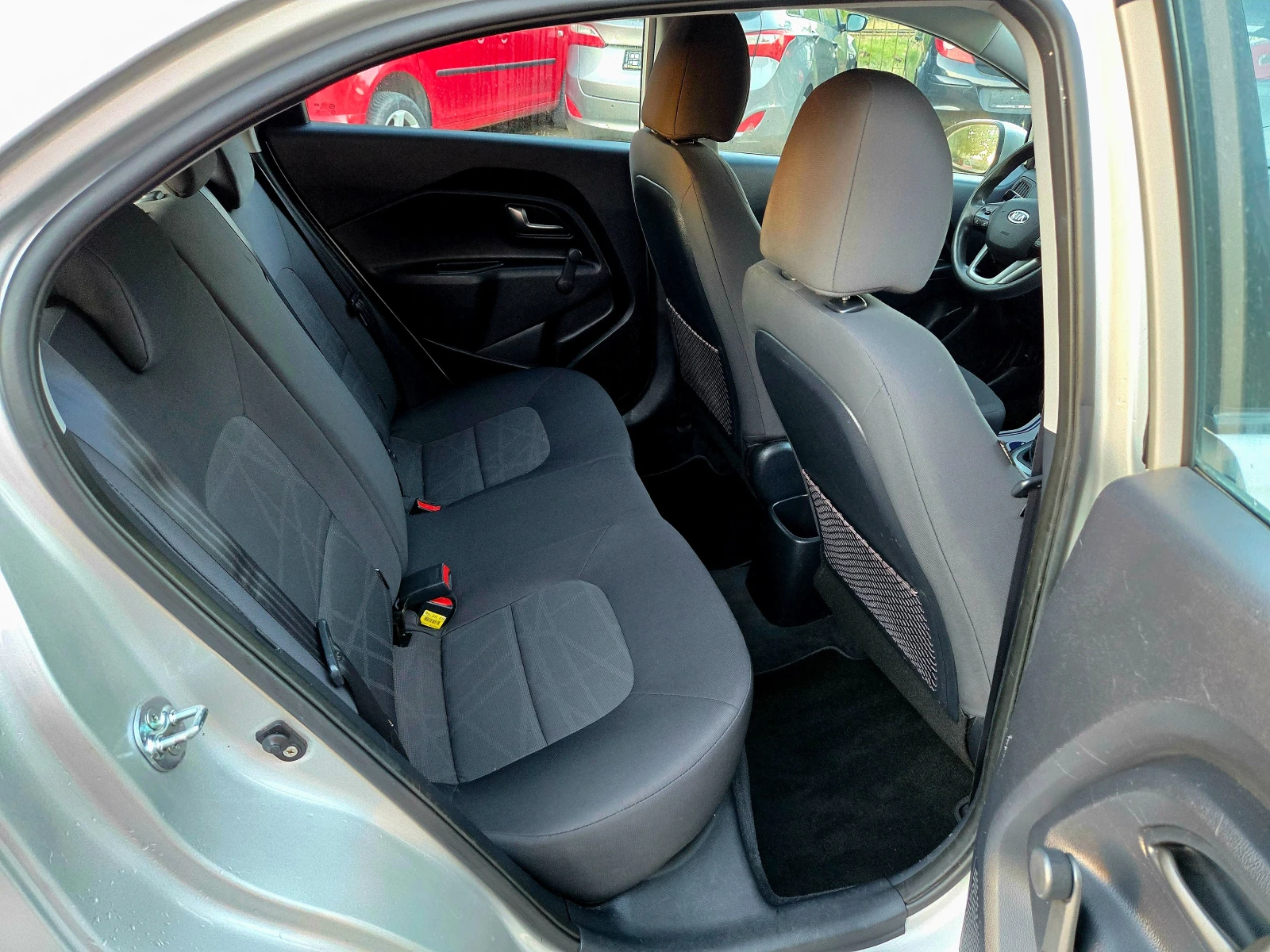 Kia Rio 1.4 Германия Клима Парктроник 1-Собственик Евро 5 , снимка 11 - Автомобили и джипове - 55683749