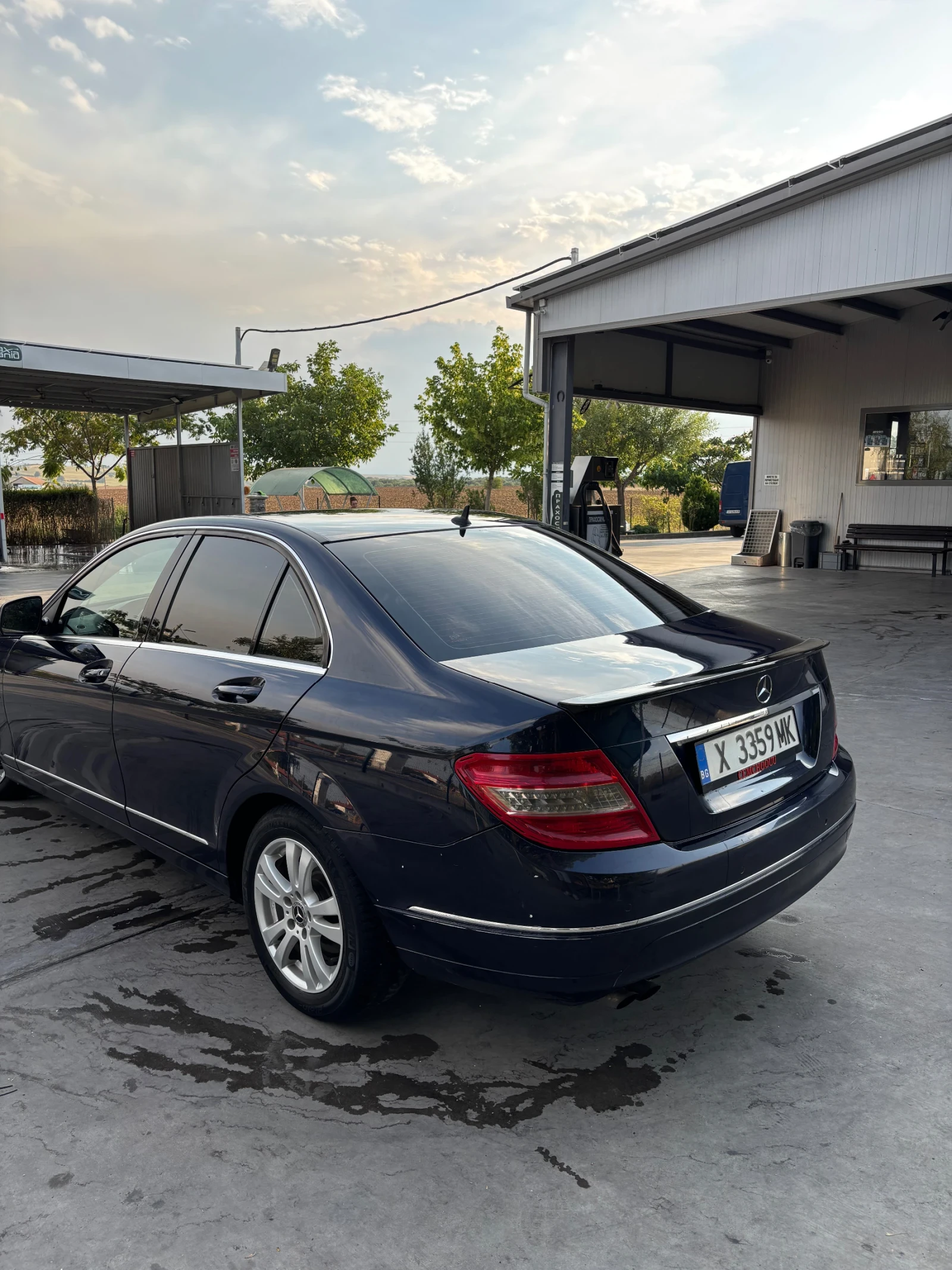 Mercedes-Benz C 200, снимка 4 - Автомобили и джипове - 55830386