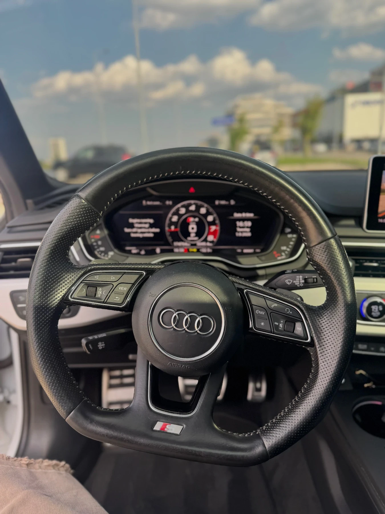 Audi A4 2.0 TFSI, снимка 7 - Автомобили и джипове - 55904996