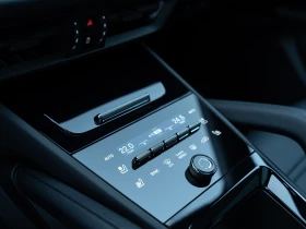 Porsche Cayenne E-Hybrid Coupé Black Edition, снимка 11