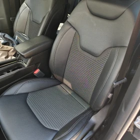 Jeep Compass 4xe PLUG-IN HYBRID Automatik 190HP - 43500 лв. - 60520856 6