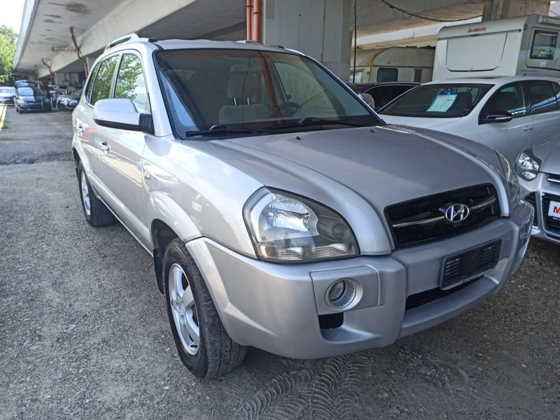 Hyundai Tucson 4х4, ГАЗ, 2.0i, снимка 12 - Автомобили и джипове - 45877884