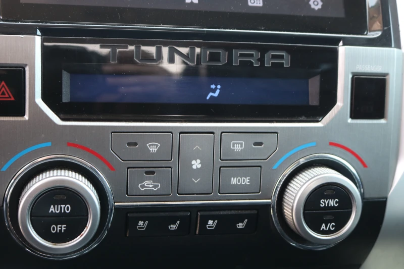 Toyota Tundra 5.7 V8 4x4, снимка 15 - Автомобили и джипове - 51570535