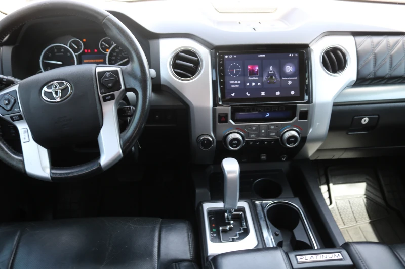 Toyota Tundra 5.7 V8 4x4, снимка 12 - Автомобили и джипове - 51570535