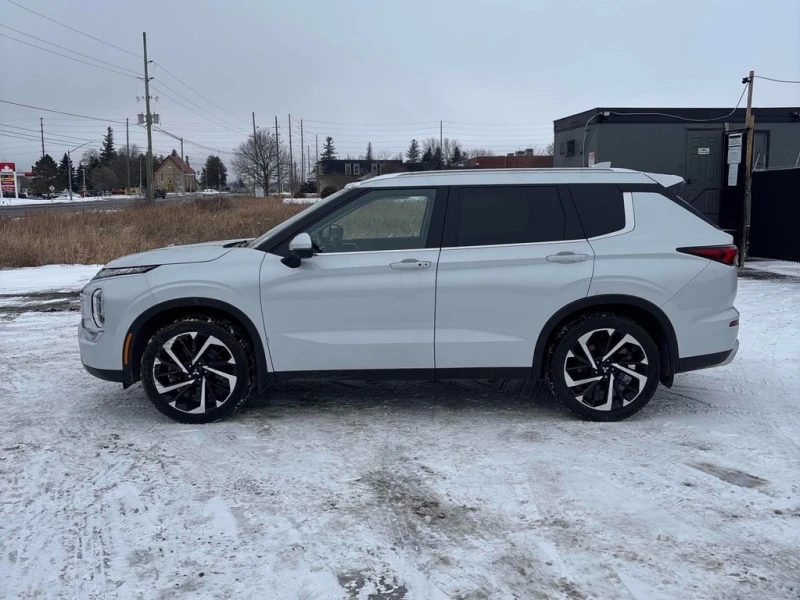 Mitsubishi Outlander S AWC  CARFAX, снимка 2 - Автомобили и джипове - 52645167