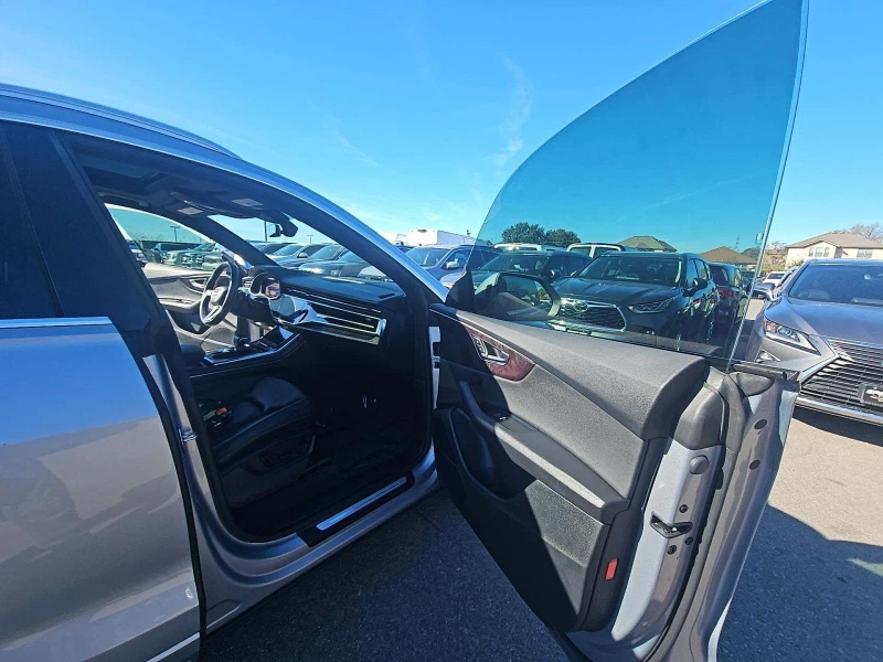 Audi Q8 PREMIUM PLUS| BANG&OLUFSEN| ПАНО| ПОДГРЕВ, снимка 7 - Автомобили и джипове - 53036624