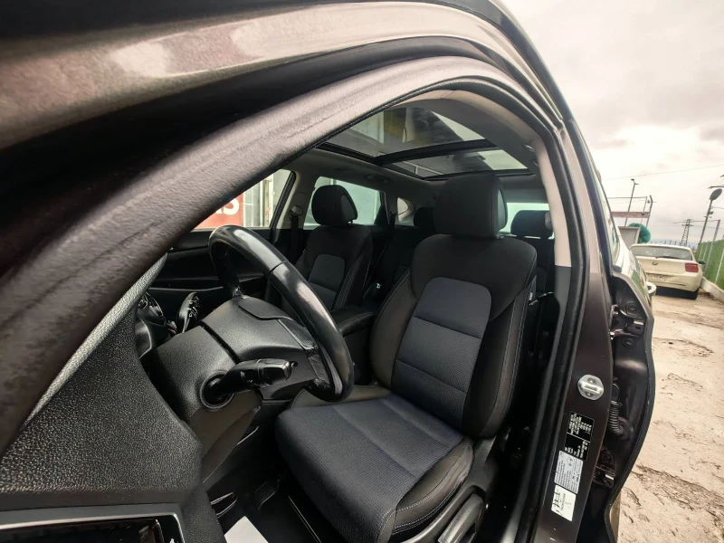 Hyundai Tucson Creative 1.7 CRDI 116 к.с. НАВИГАЦИЯ, ПОДГРЕВИ, снимка 8 - Автомобили и джипове - 53523781