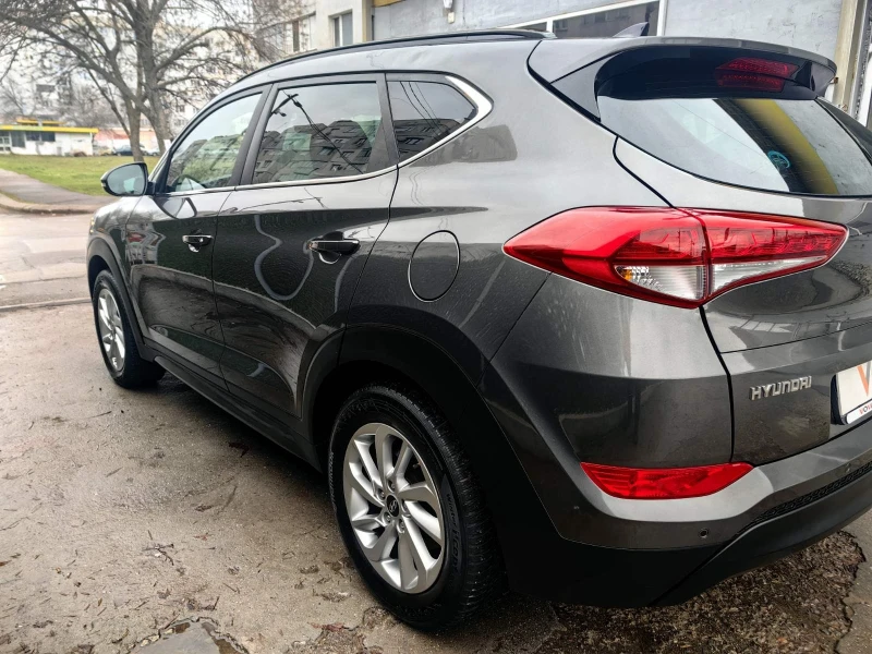 Hyundai Tucson Creative 1.7 CRDI 116 к.с. НАВИГАЦИЯ, ПОДГРЕВИ, снимка 4 - Автомобили и джипове - 53523781
