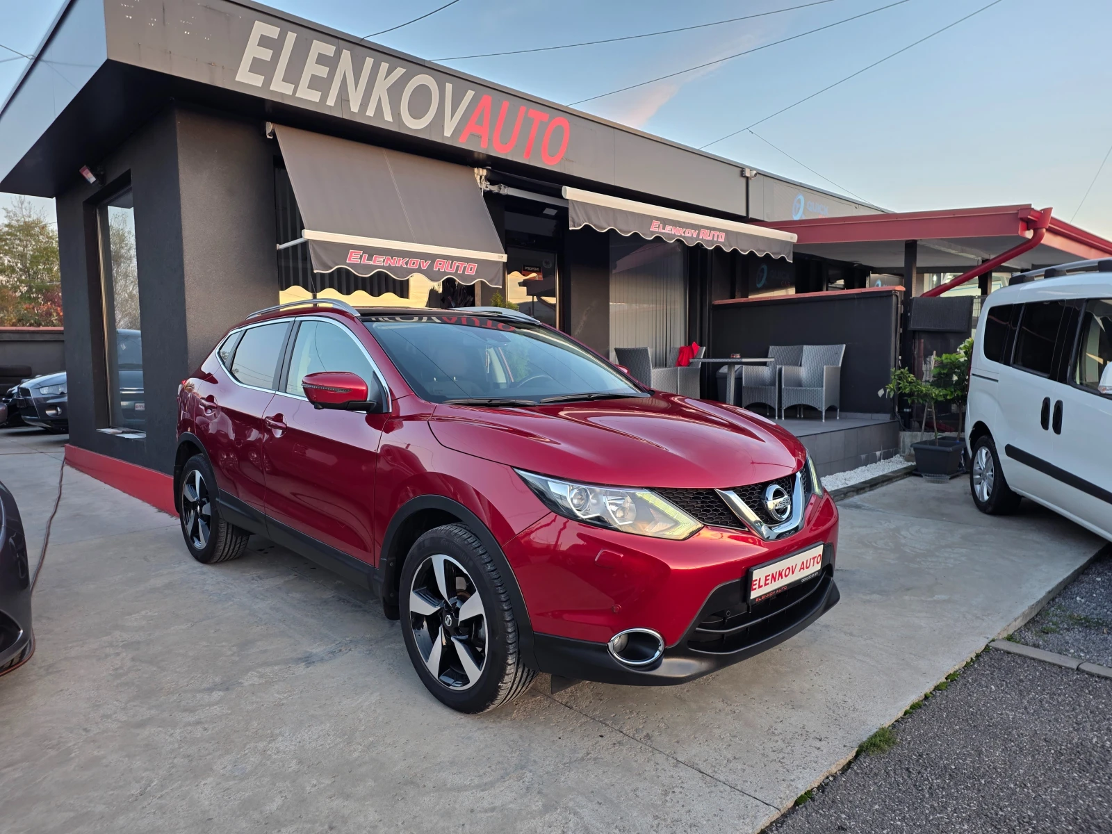 Nissan Qashqai 62442km 1.2i-116к.с-EURO 6b АВТОМАТИК-ШВЕЙЦАРИЯ, снимка 1