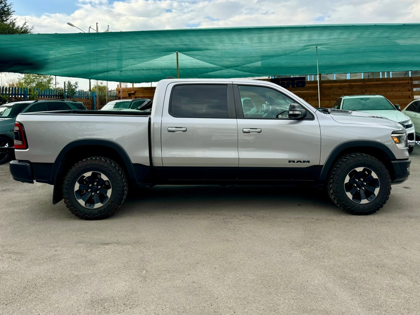 Dodge RAM 1500 REBEL 5.7 Hemi - изображение 4