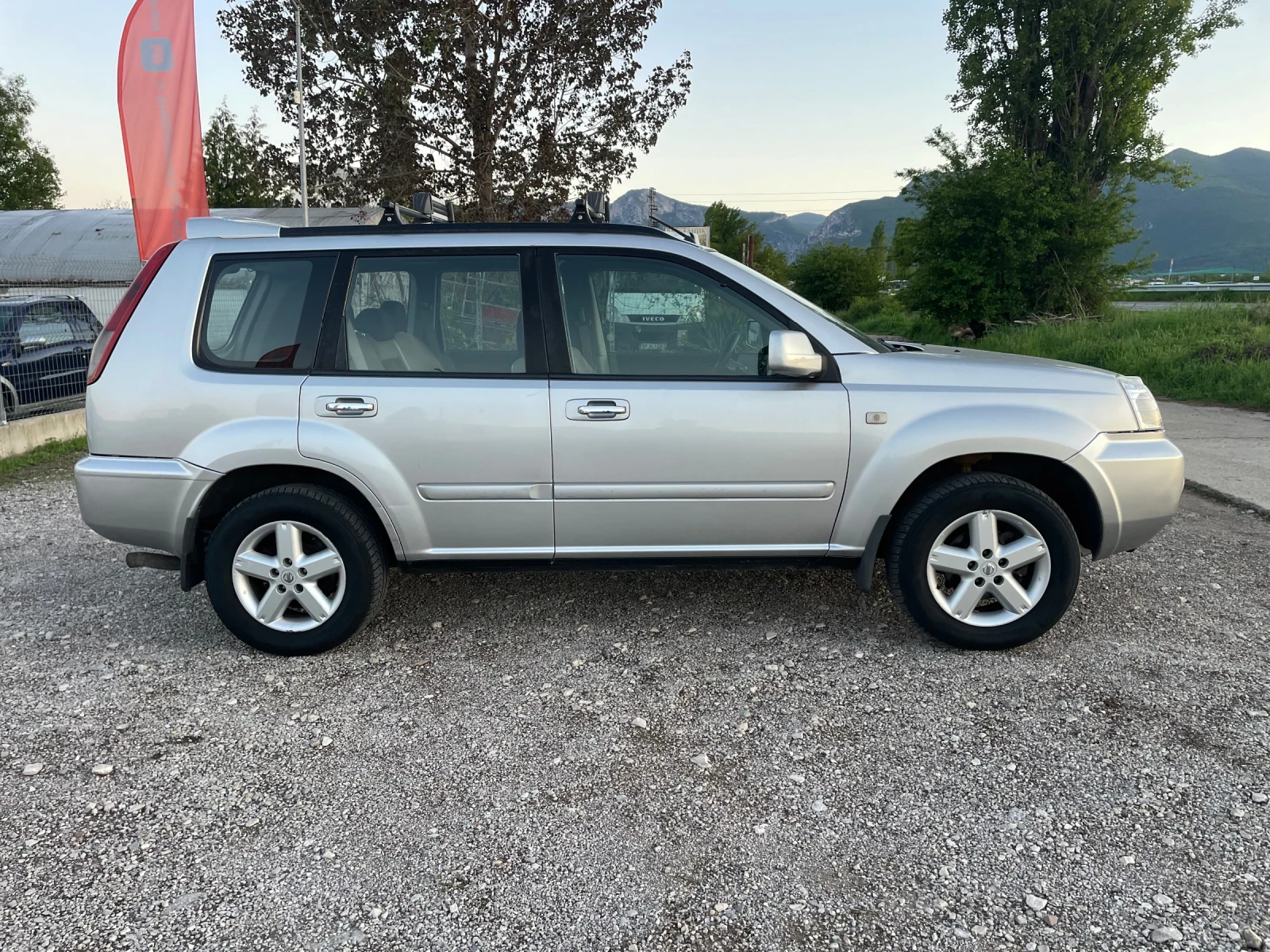 Nissan X-trail 2.2TDI-GAS-4x4-ITALIA - изображение 4