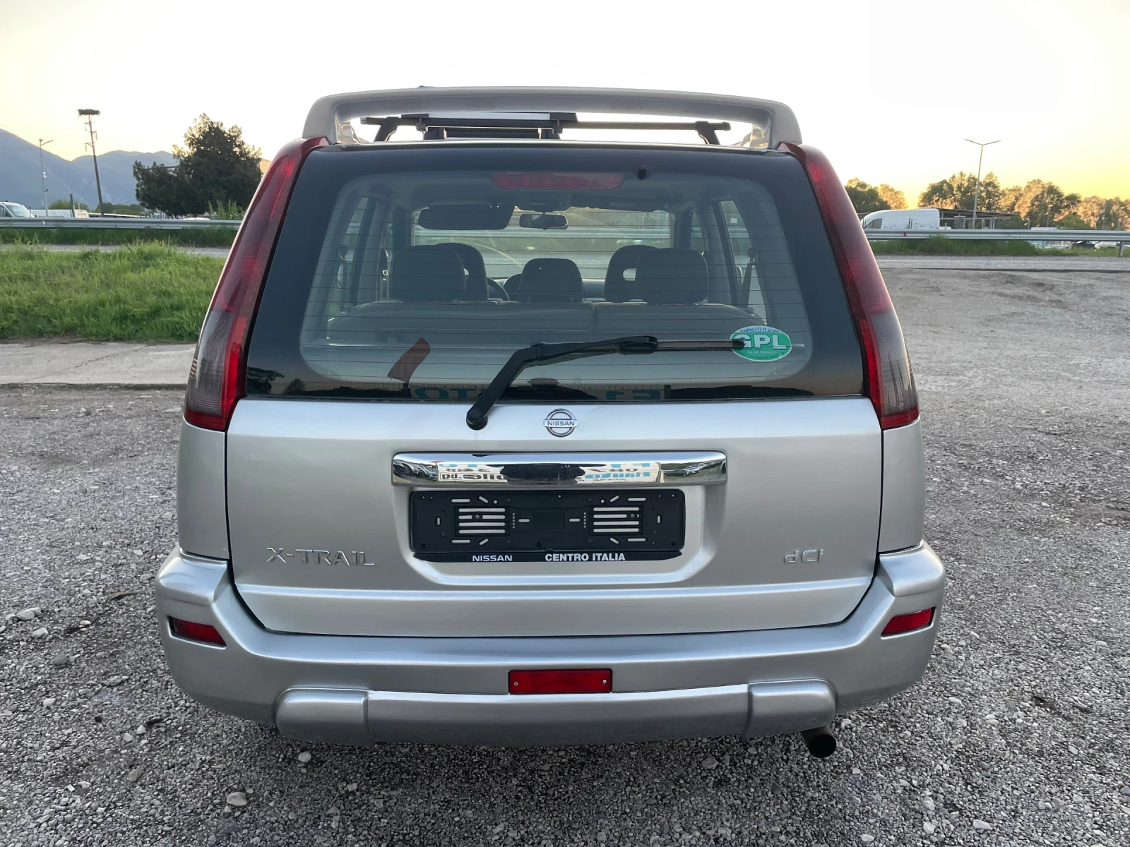 Nissan X-trail 2.2TDI-GAS-4x4-ITALIA - изображение 10