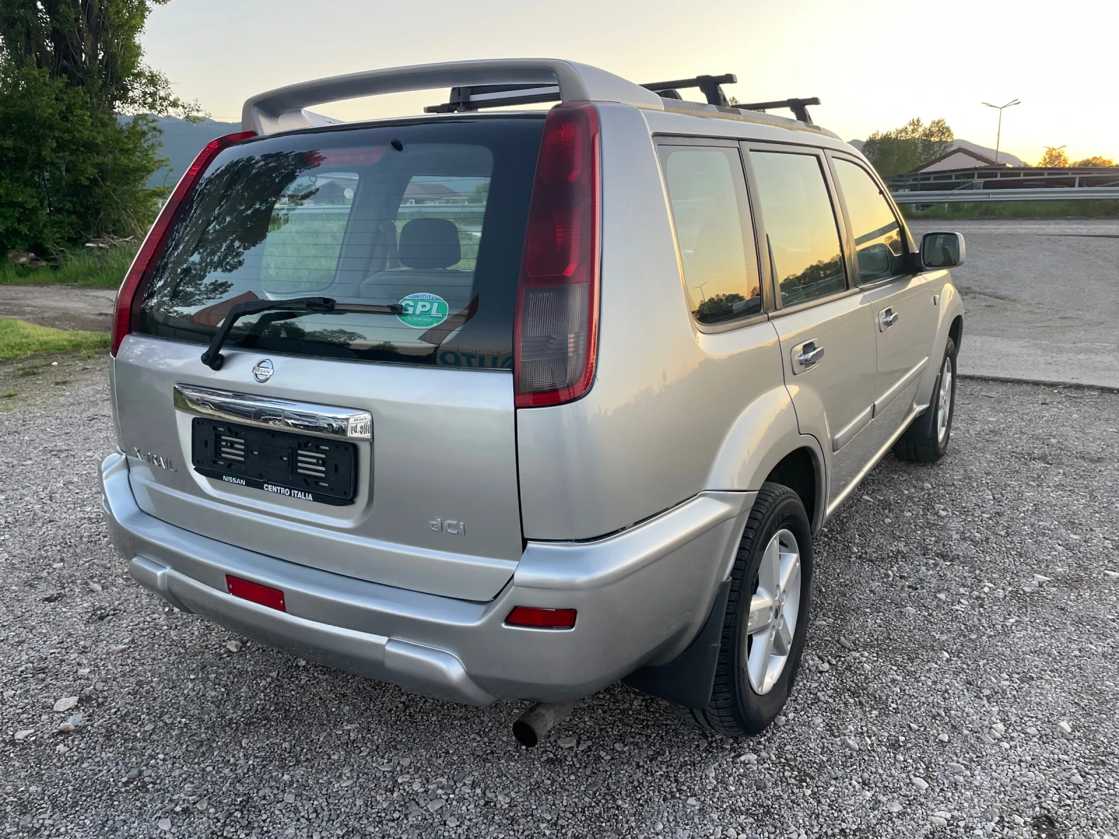 Nissan X-trail 2.2TDI-GAS-4x4-ITALIA - изображение 9