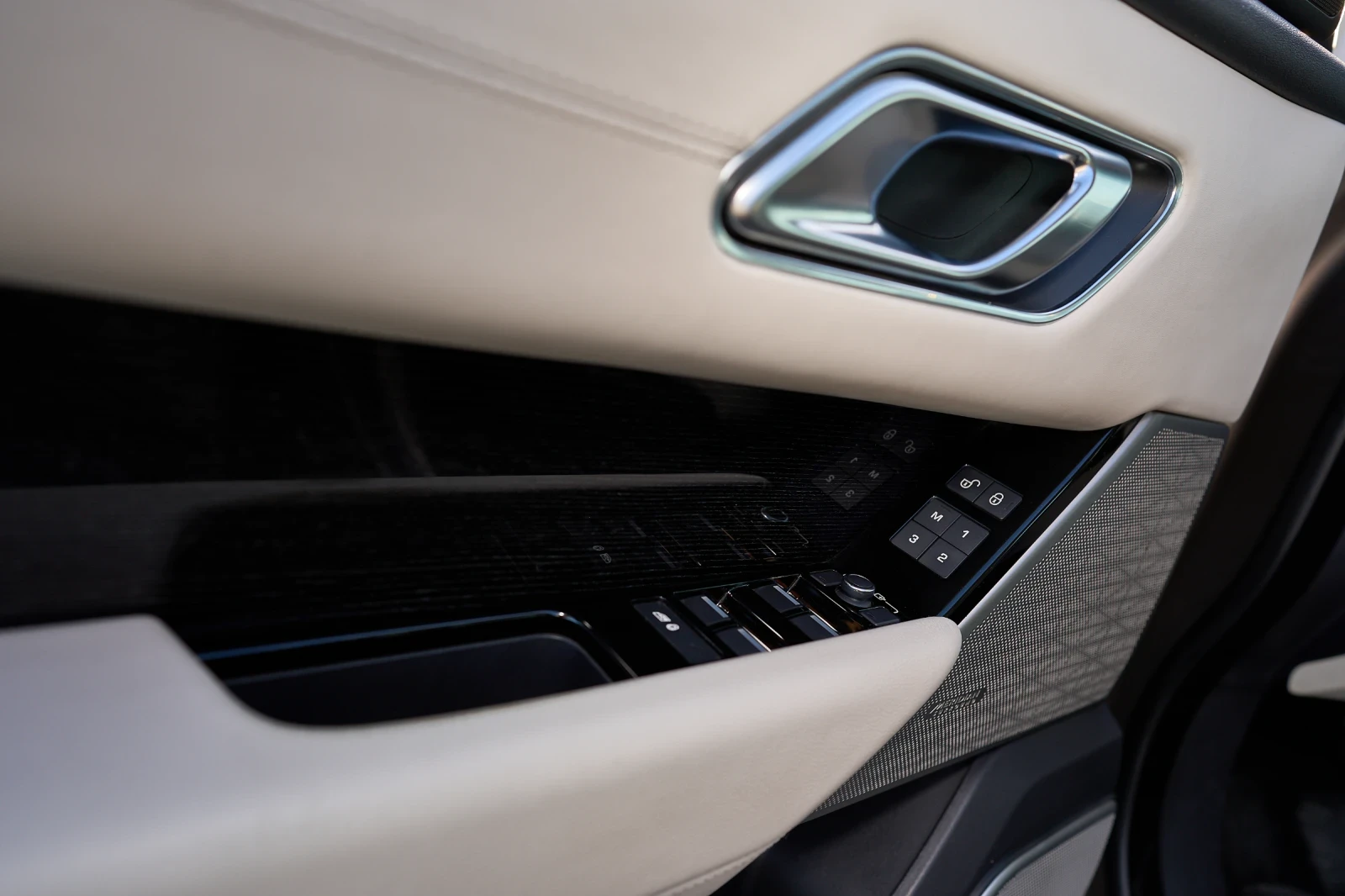 Land Rover Range Rover Velar | Mobile.bg � ����������� 16