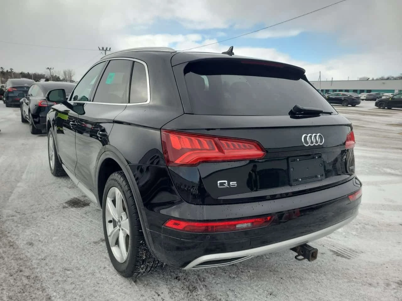Audi Q5 * PROGRESSIV * CARFAX * ПАНОРАМА* 2 КЛЮЧА* , снимка 4 - Автомобили и джипове - 53896931