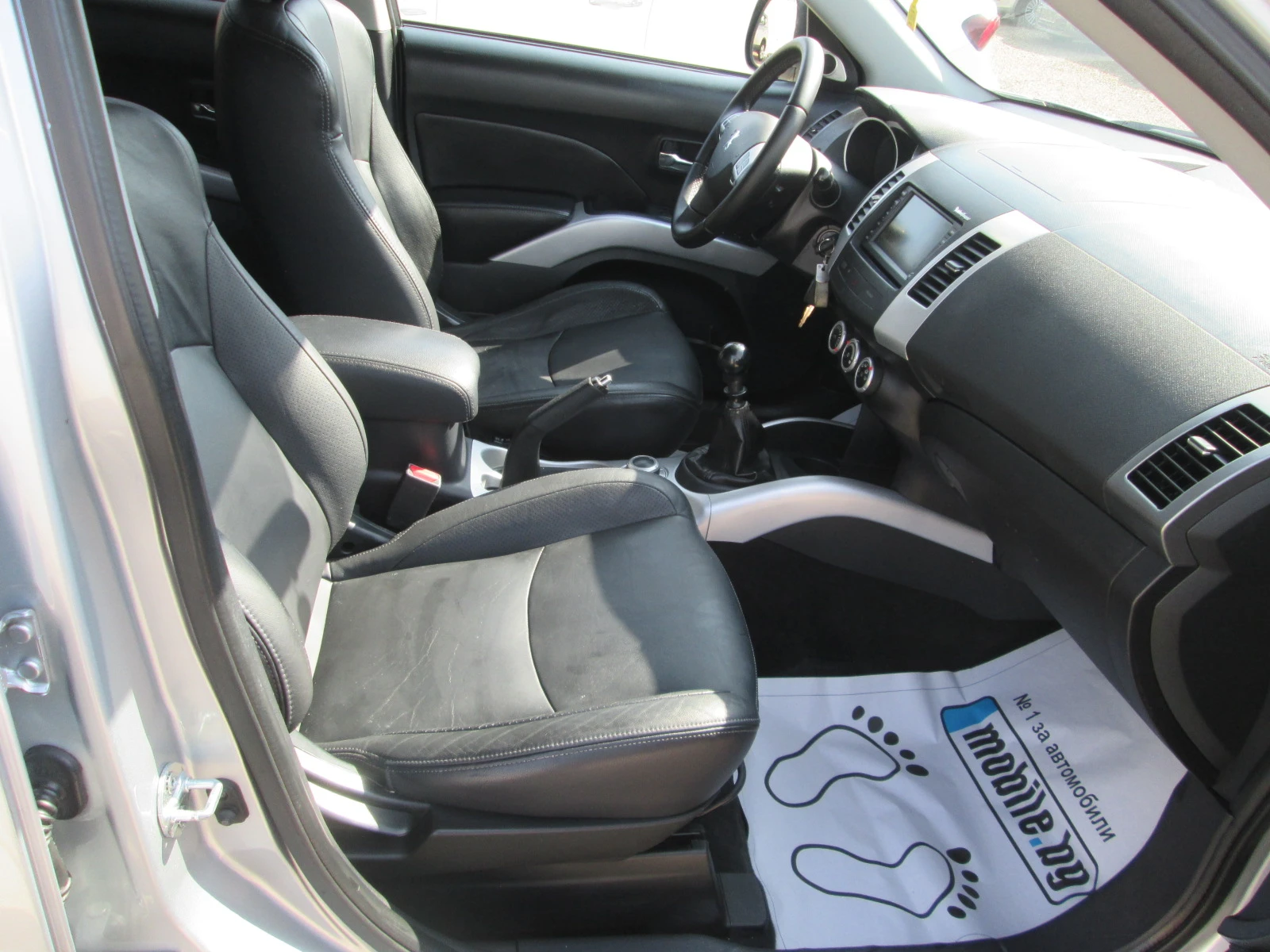 Peugeot 4007 2.2HDI 4x4 Навигация-Камера-Сервизна история, снимка 15 - Автомобили и джипове - 53981881