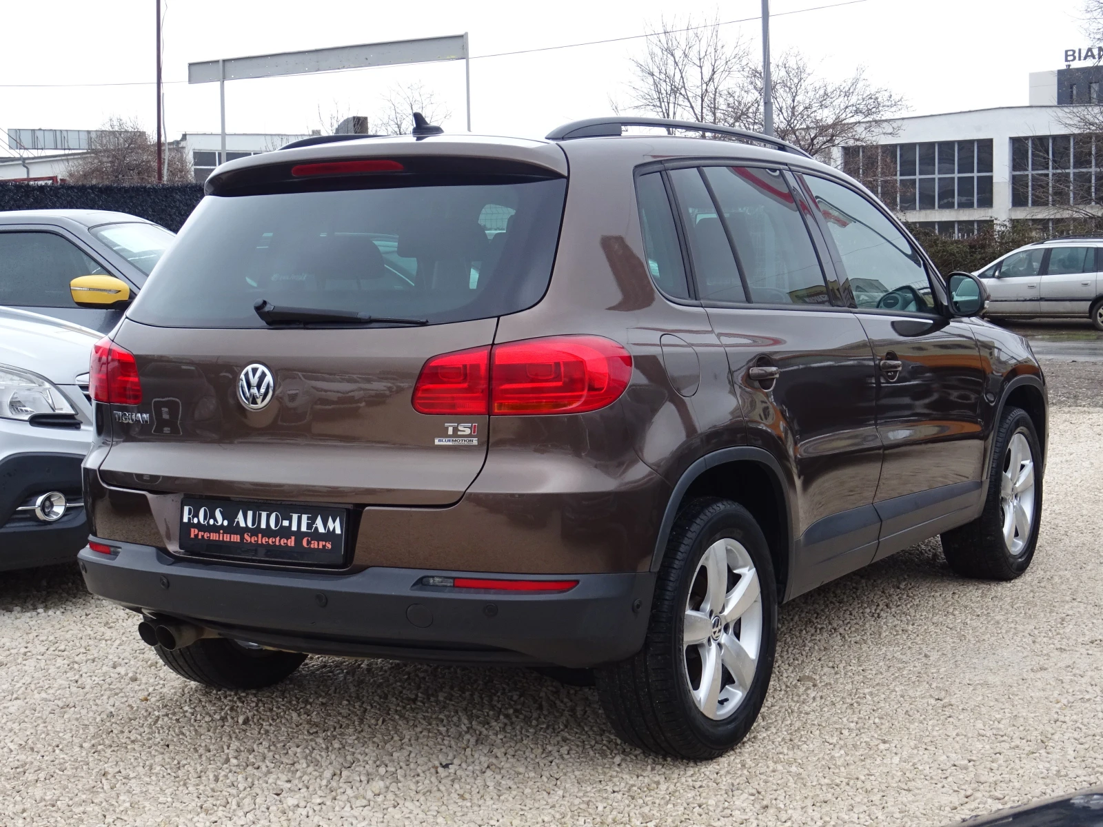 VW Tiguan 1.4 tsi Trend&Fun+ 2WD, снимка 5 - Автомобили и джипове - 54004656