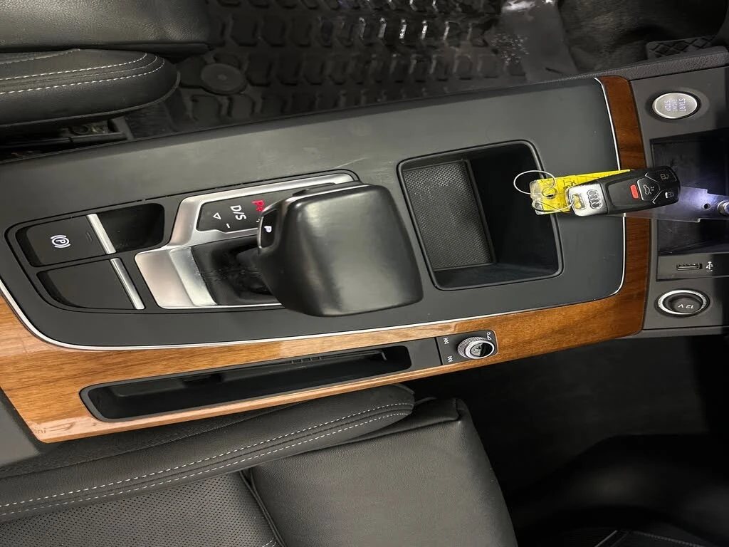 Audi Q5 АвтоКредит* (ЦЕНА ДО БГ), снимка 11 - Автомобили и джипове - 54058613