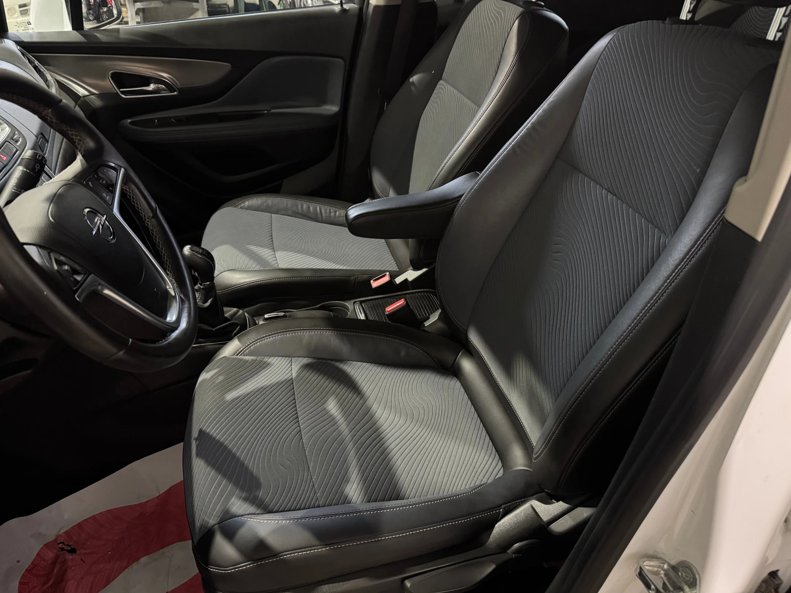 Opel Mokka 4x4, снимка 7 - Автомобили и джипове - 54091013