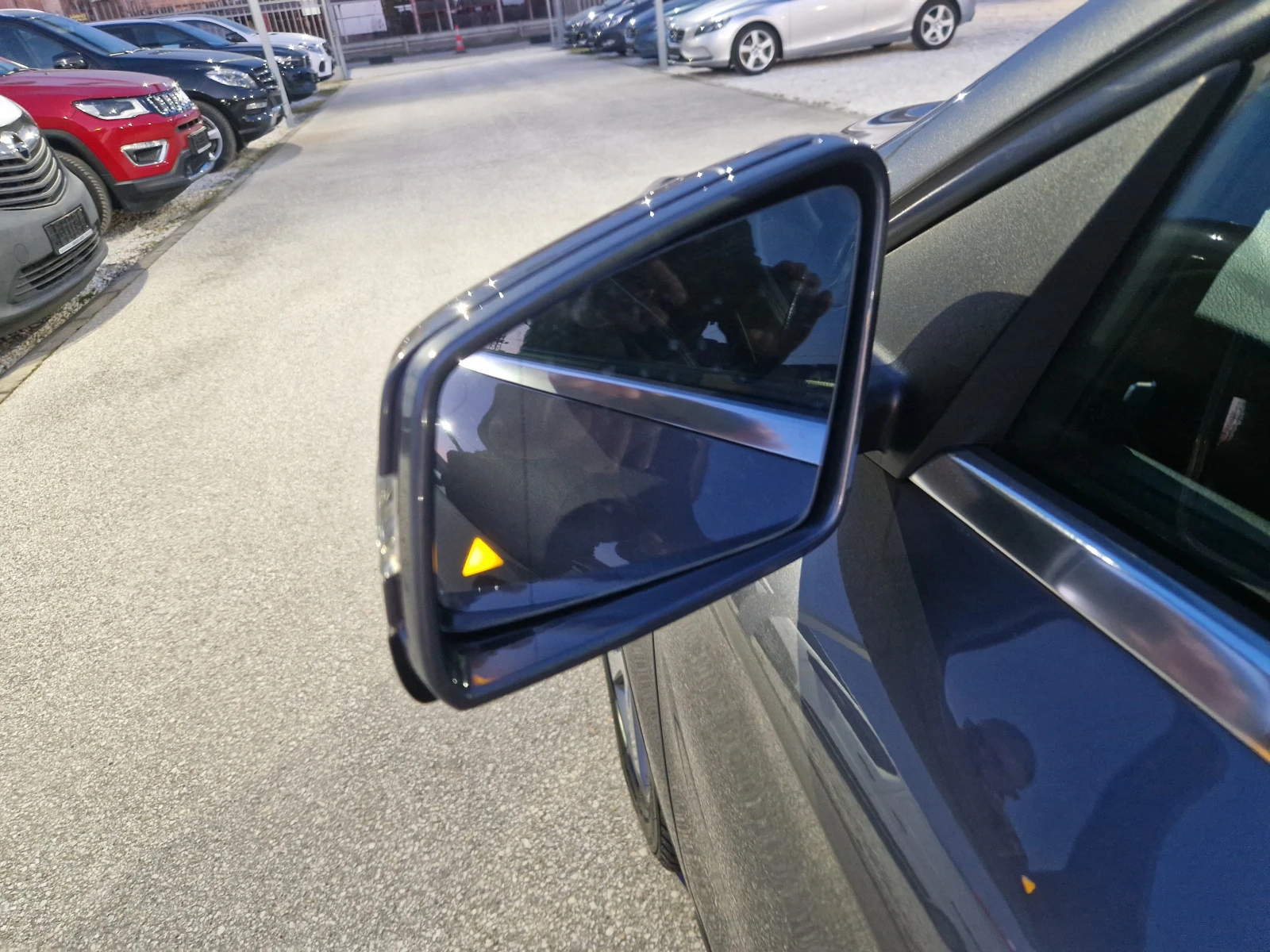 Mercedes-Benz GLA 220 AMG* FUL EKSTRI* CAMERA* HARMAN KARDON* PODGREV* F, снимка 9 - Автомобили и джипове - 54840108