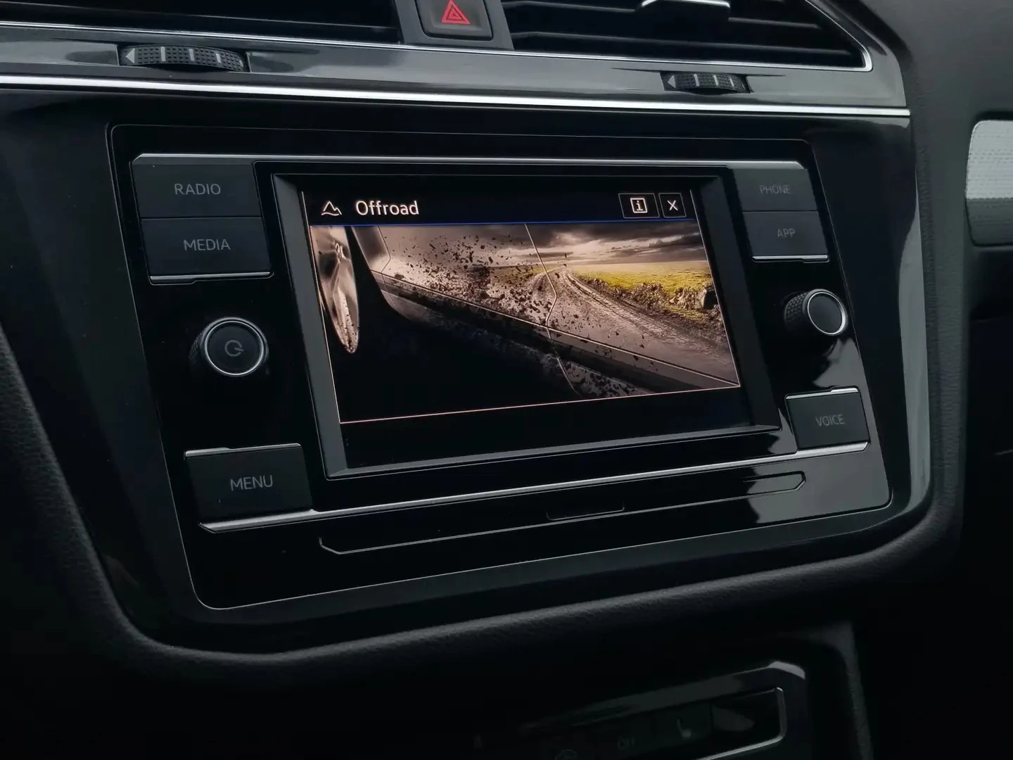 VW Tiguan 4MOTION* CARPLAY* ������� | Mobile.bg � ����������� 15