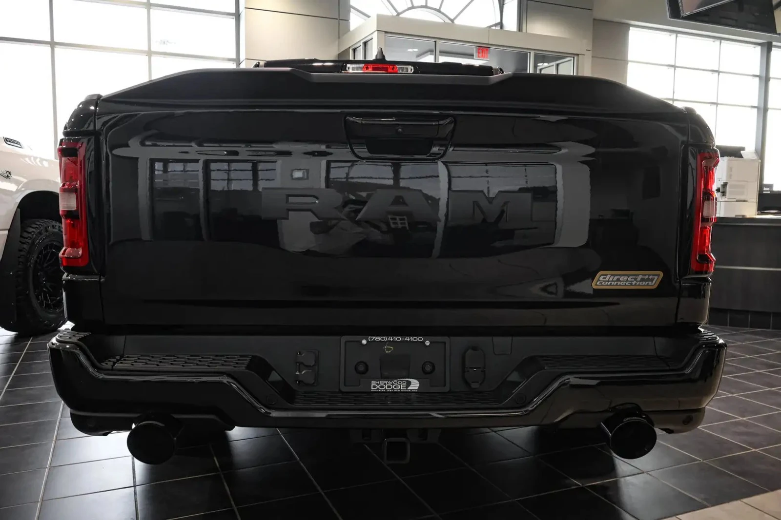 Dodge RAM 1500 ЦЕНА ДО БЪЛГАРИЯ РЕГИСТРАЦИЯ & АВТОКРЕДИТ, снимка 3 - Автомобили и джипове - 55437305