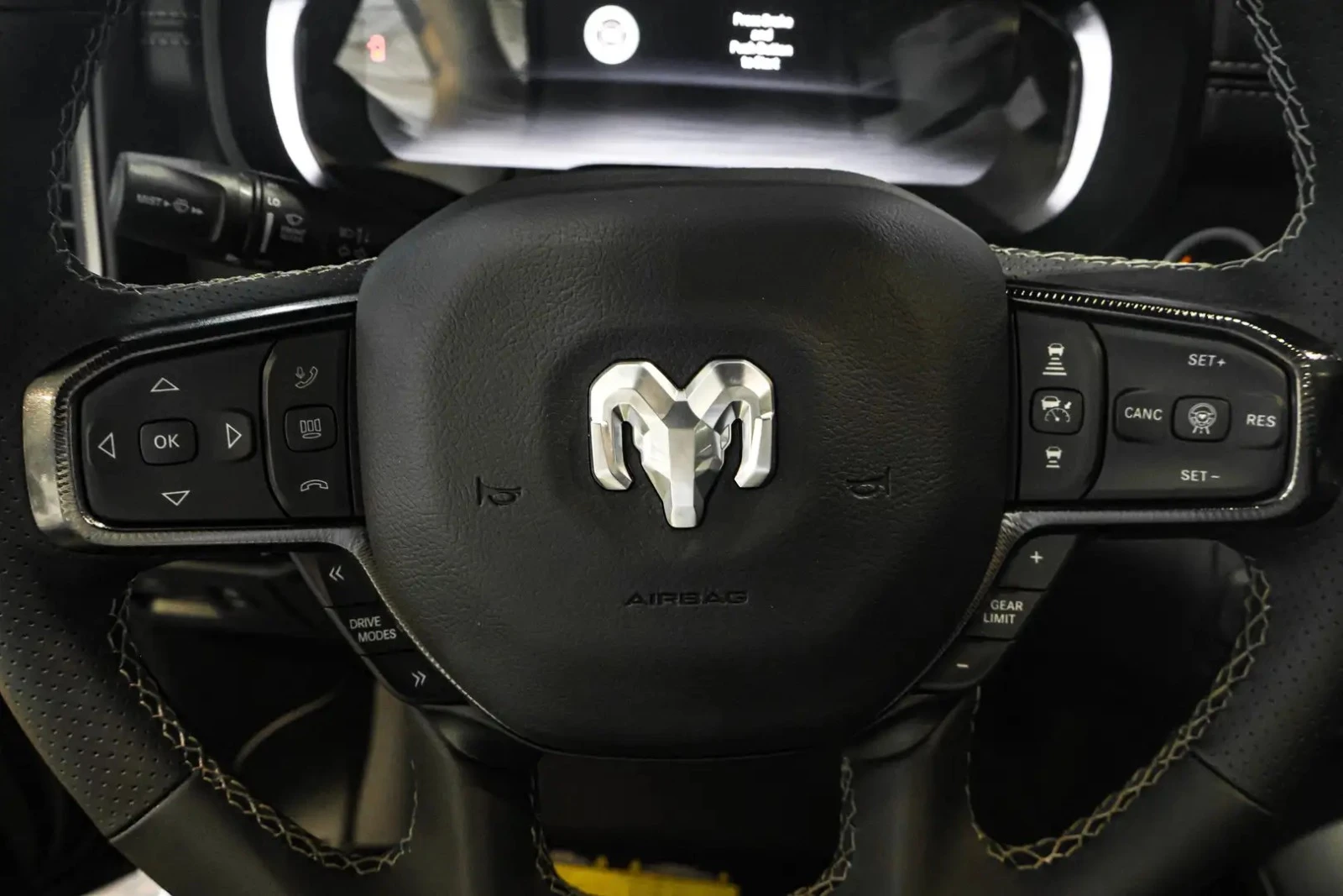 Dodge RAM 1500 ЦЕНА ДО БЪЛГАРИЯ РЕГИСТРАЦИЯ & АВТОКРЕДИТ, снимка 8 - Автомобили и джипове - 55437305
