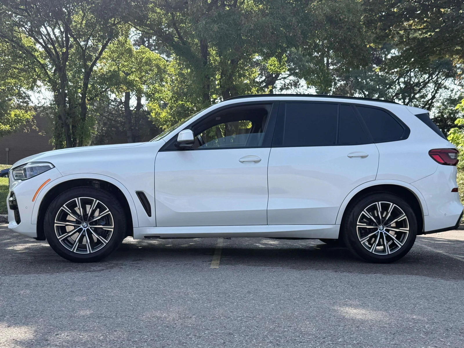 BMW X5 * 40i * Въздух * CARFAX * Фиксирана цена до БГ * , снимка 8 - Автомобили и джипове - 55938278