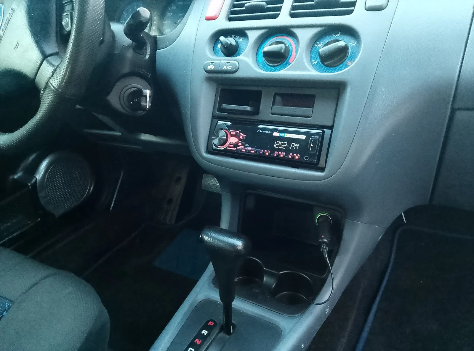 Honda Hr-v, снимка 3 - Автомобили и джипове - 56007105