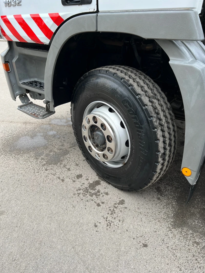 Mercedes-Benz 1831 Kонтейнеровоз, снимка 13 - Камиони - 52729410