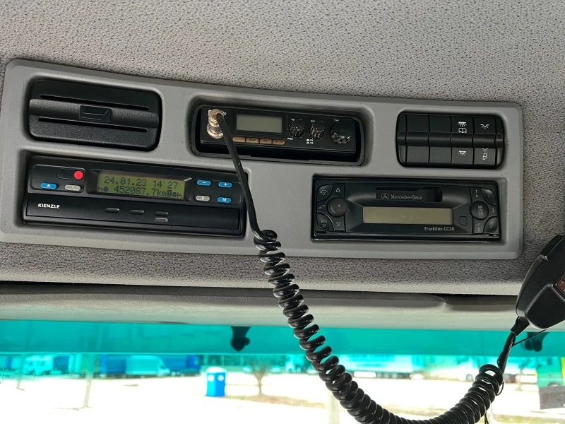 Mercedes-Benz 1831 Kонтейнеровоз, снимка 9 - Камиони - 52729410